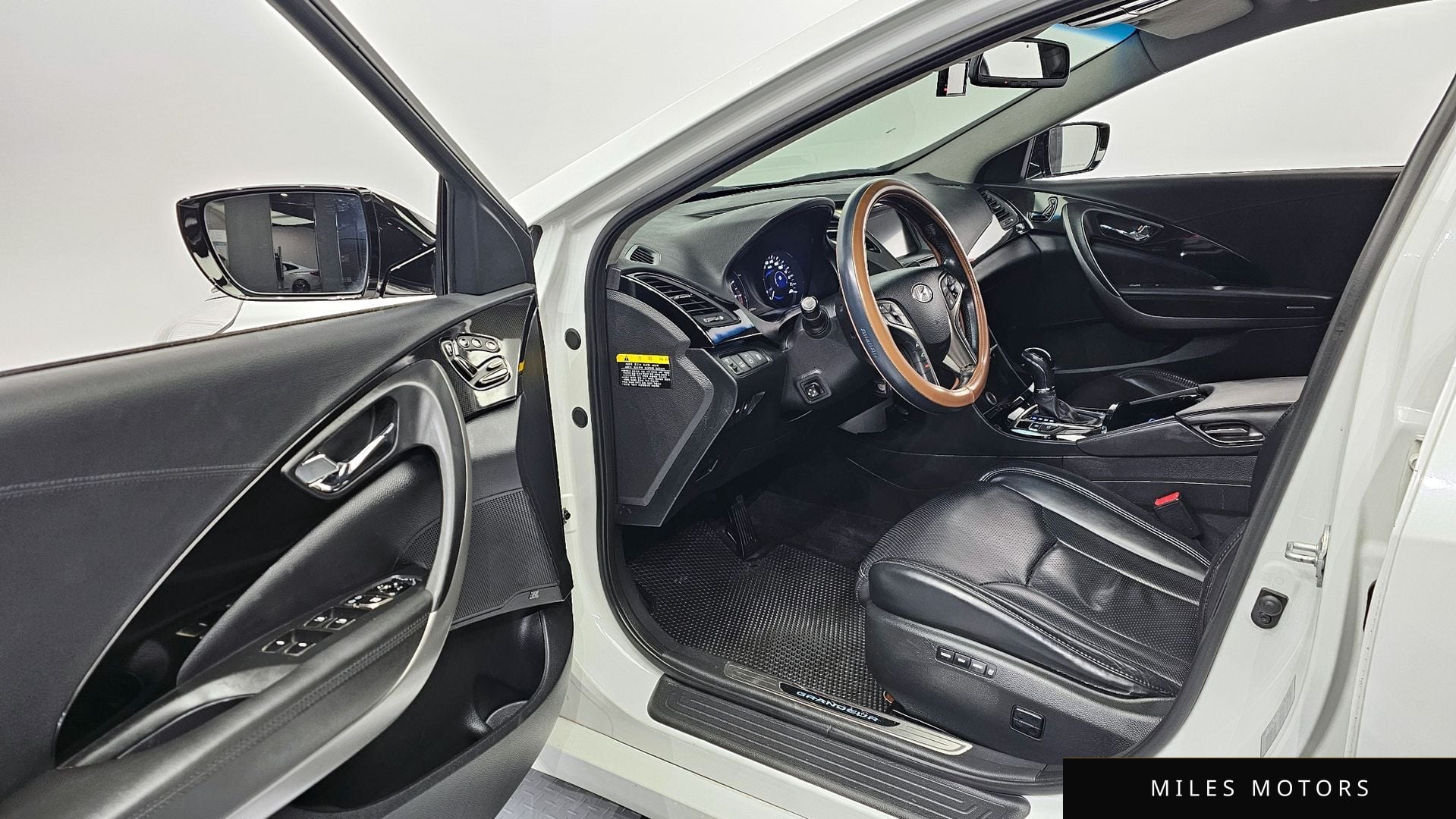 Hyundai Grandeur 2012 — миниатюра 11