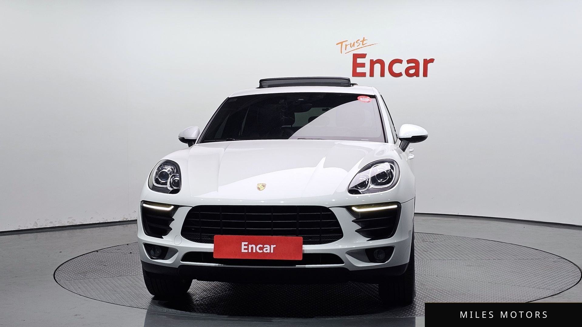 Porsche Macan 2017 — миниатюра 3