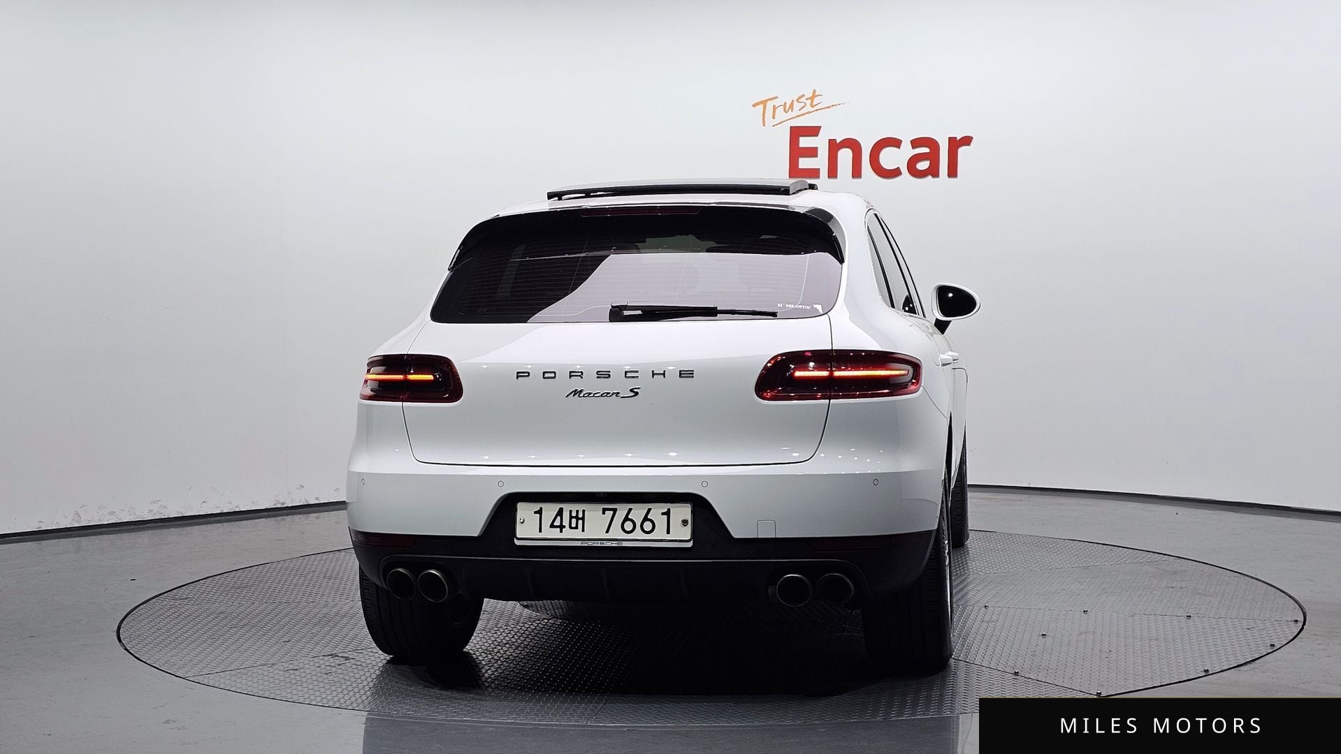 Porsche Macan 2017 — миниатюра 4