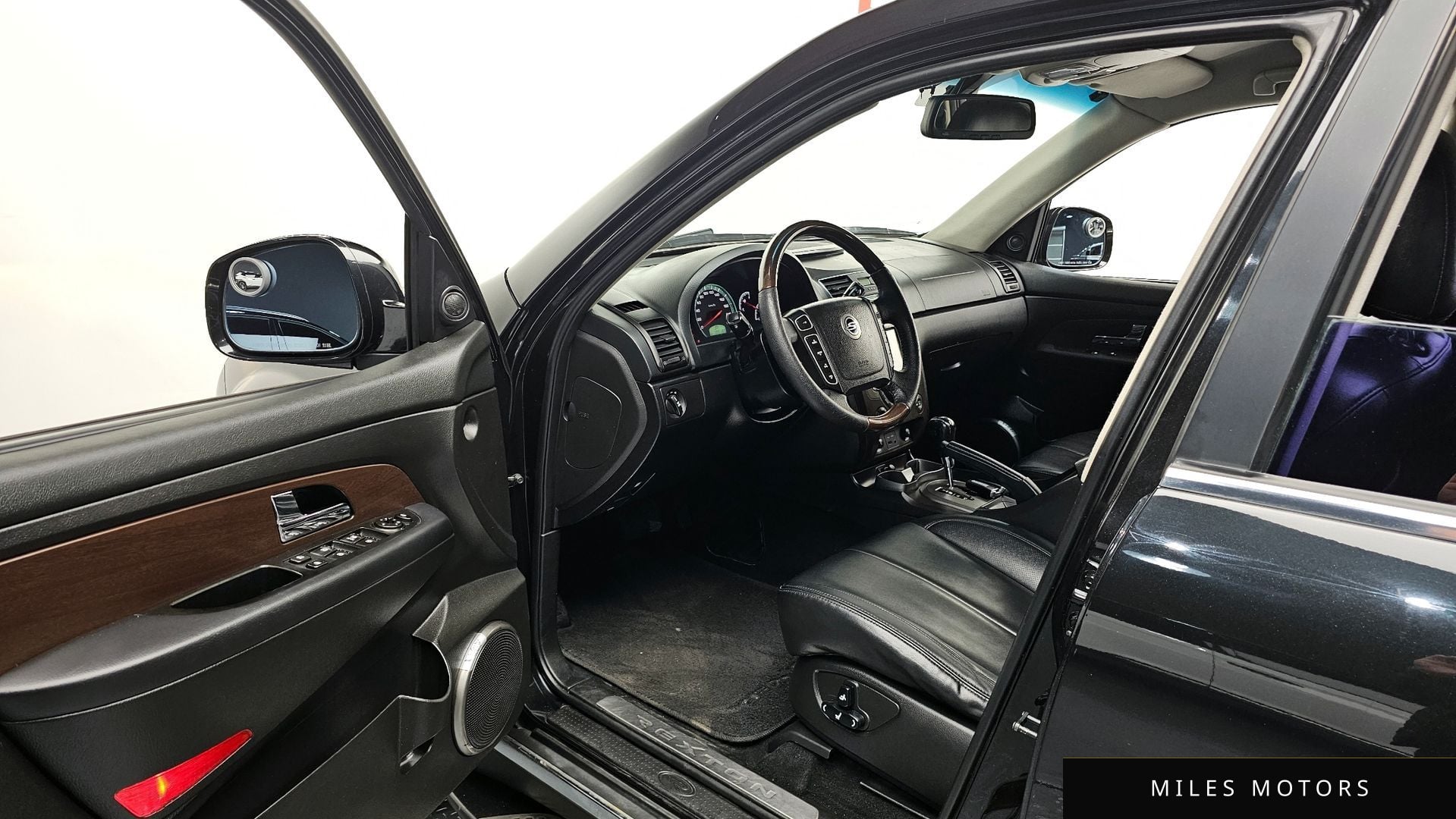 KG Mobility 렉스턴 W 2013 — миниатюра 11