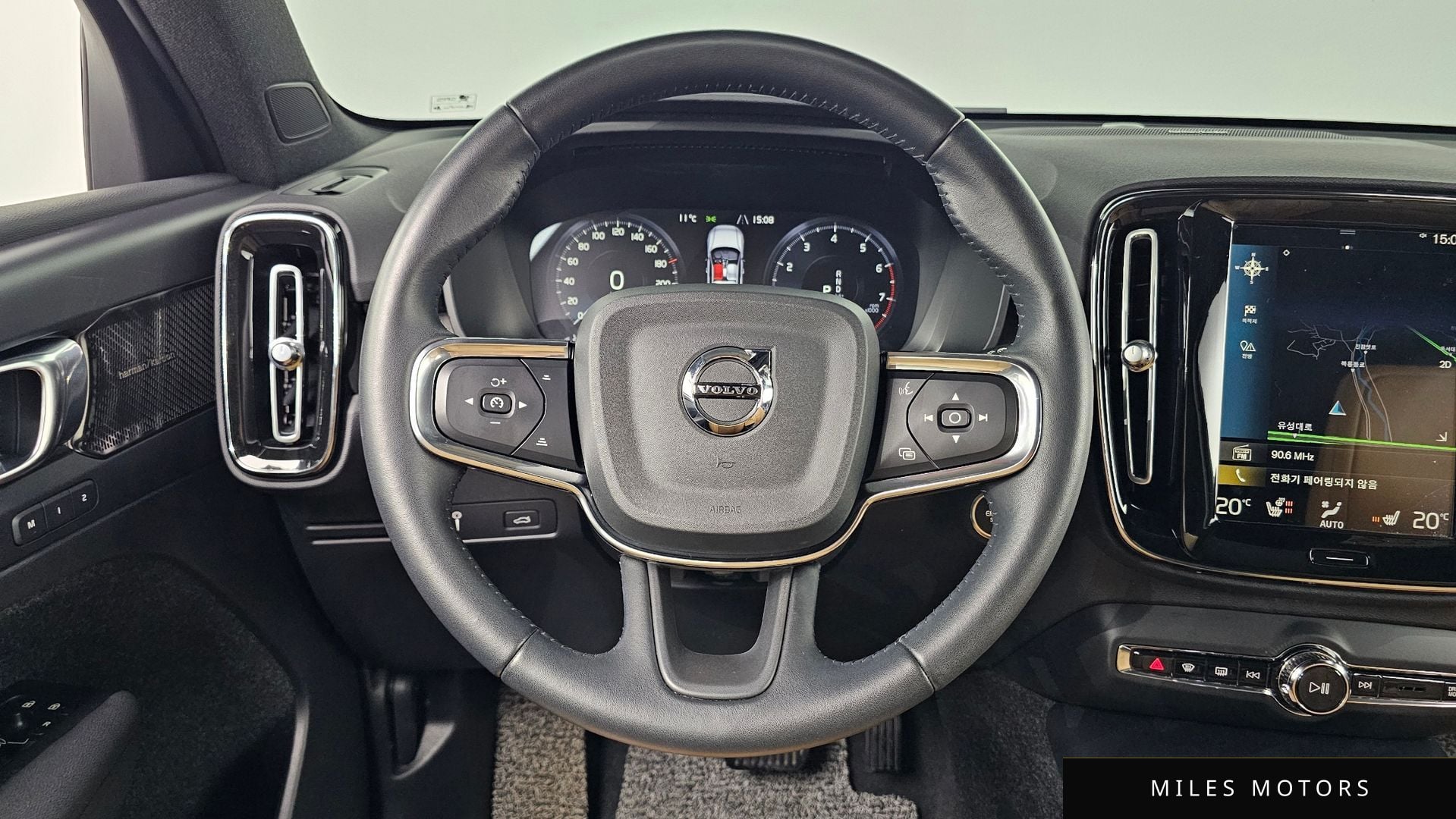 Volvo XC40 2021 — миниатюра 15