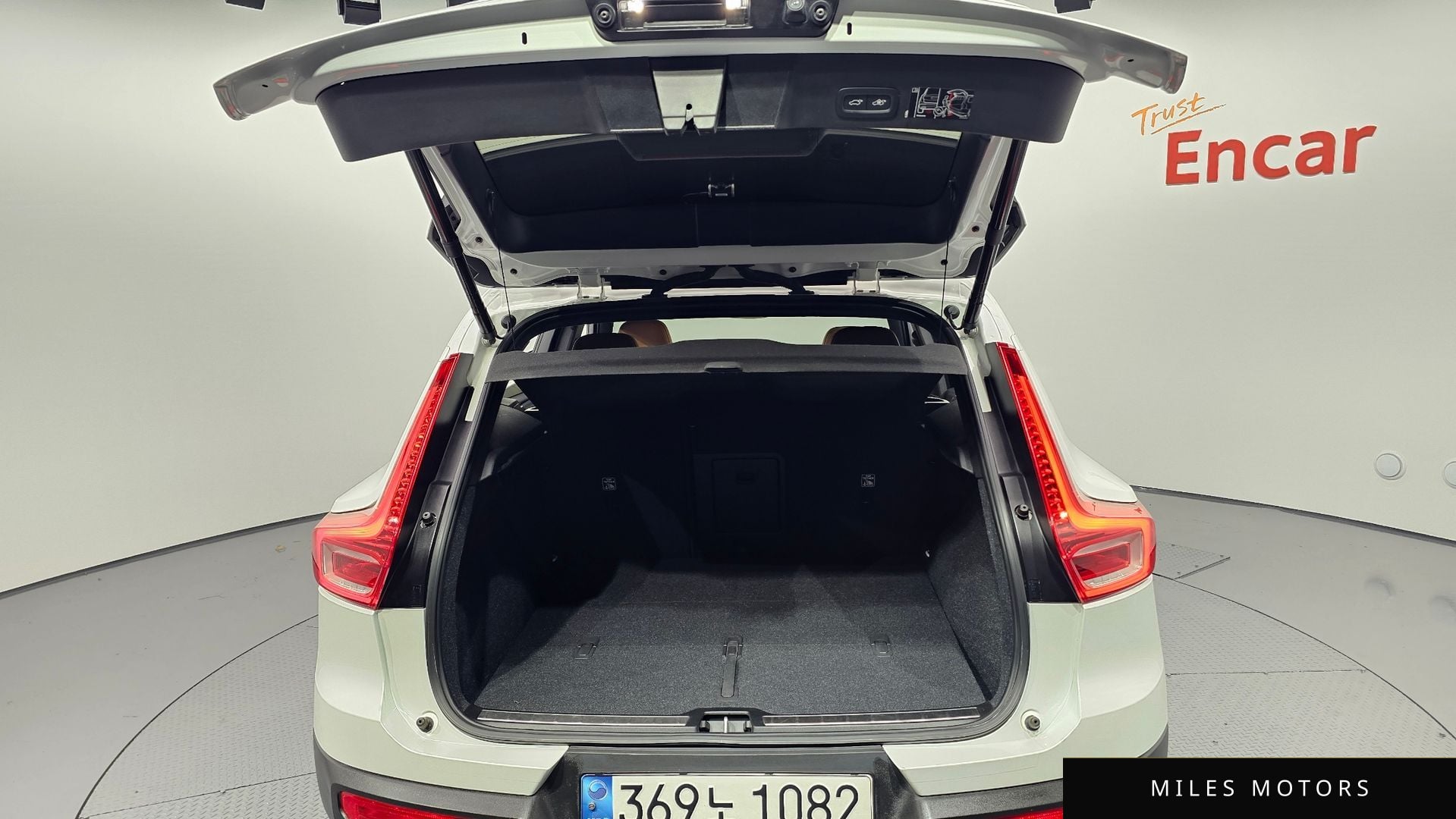 Volvo XC40 2021 — миниатюра 20