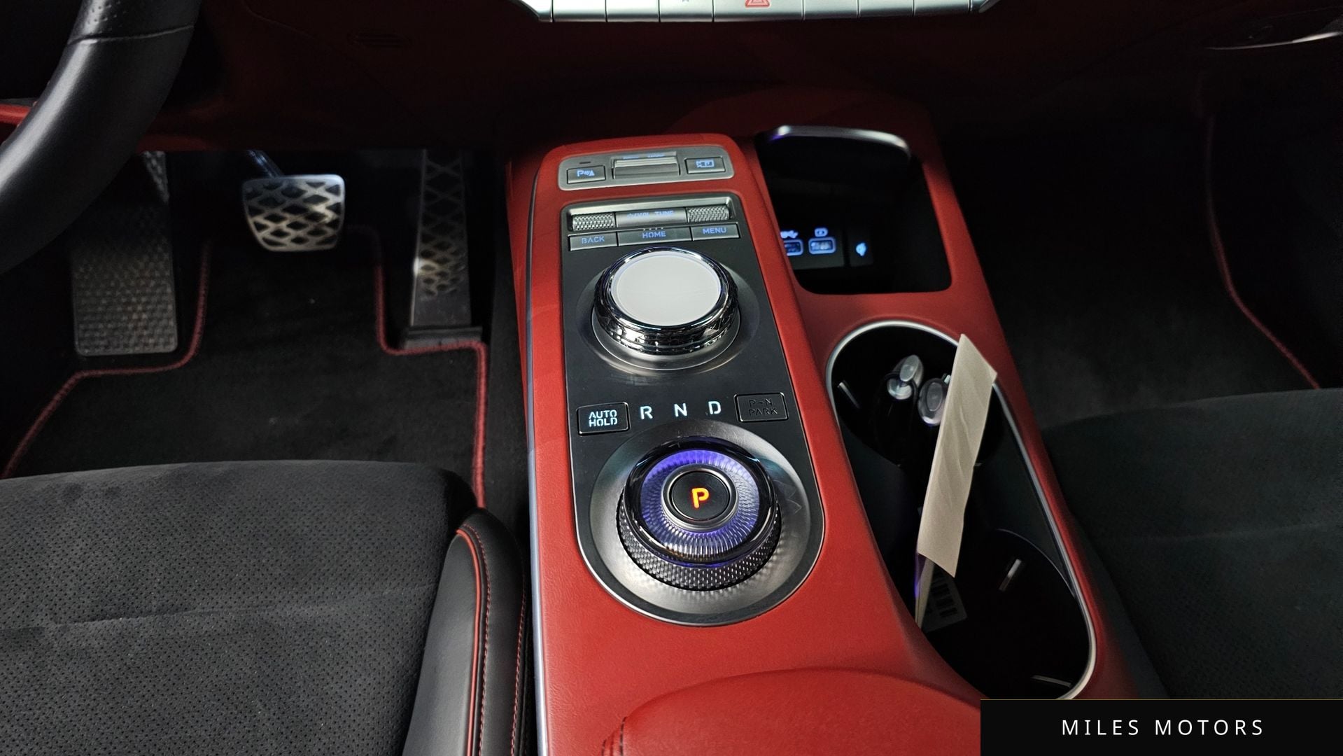 Genesis GV70 2022 — миниатюра 9
