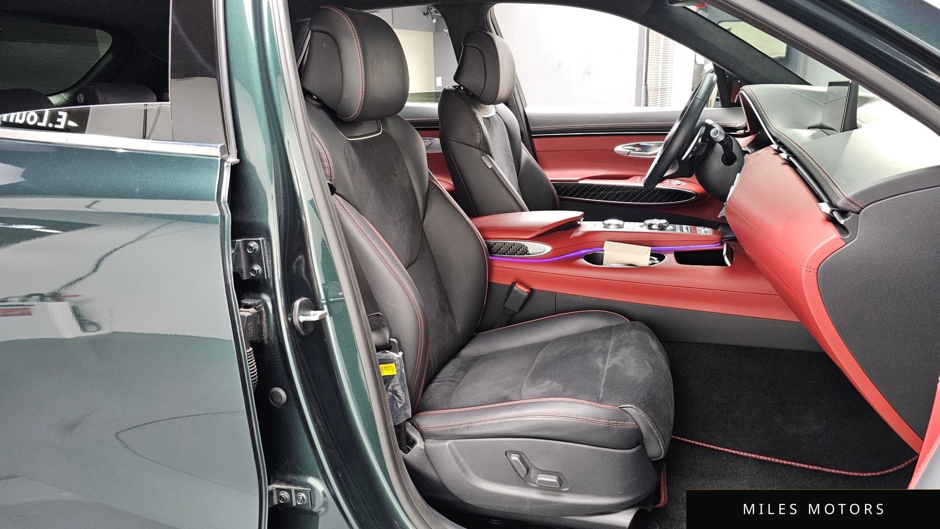Genesis GV70 2022 — миниатюра 10