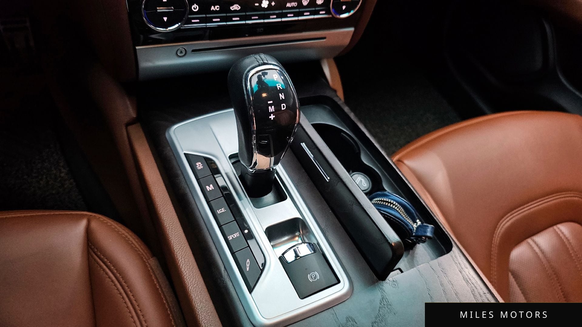 Maserati Quattroporte 2016 — миниатюра 9