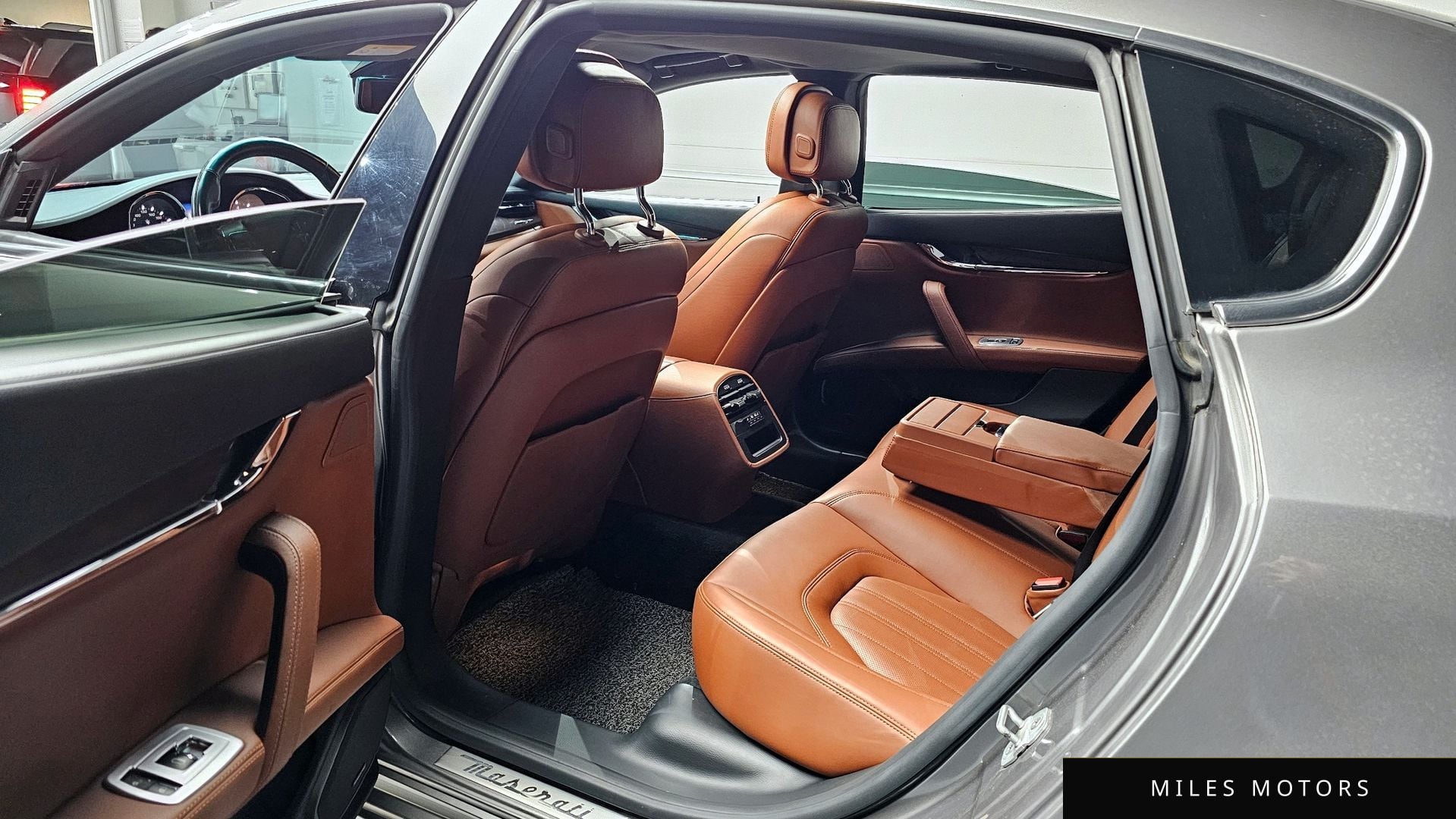 Maserati Quattroporte 2016 — миниатюра 11