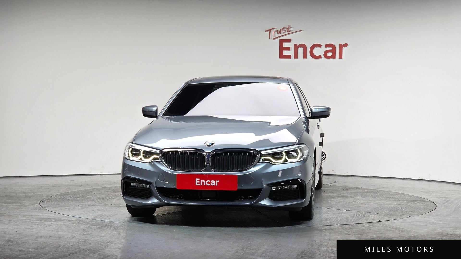 BMW 5 Series (G30) 2017 — миниатюра 2