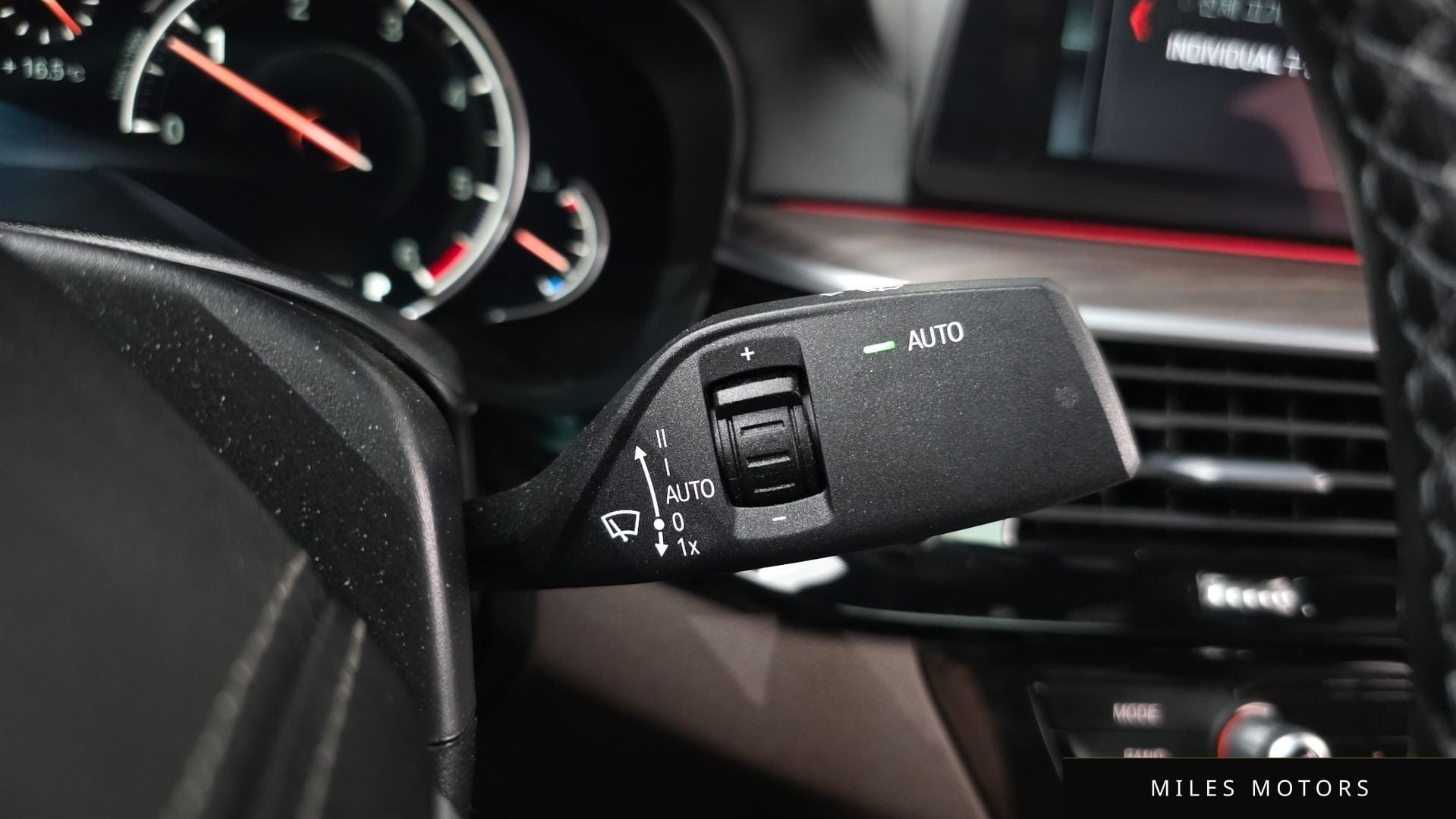 BMW 5 Series (G30) 2017 — миниатюра 19