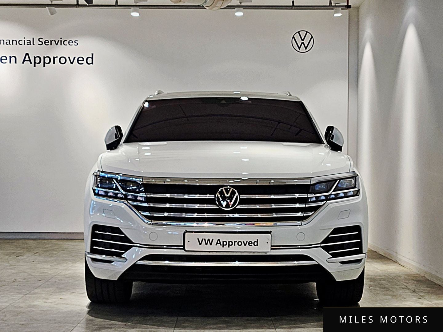 Volkswagen 투아렉 2023 — миниатюра 3