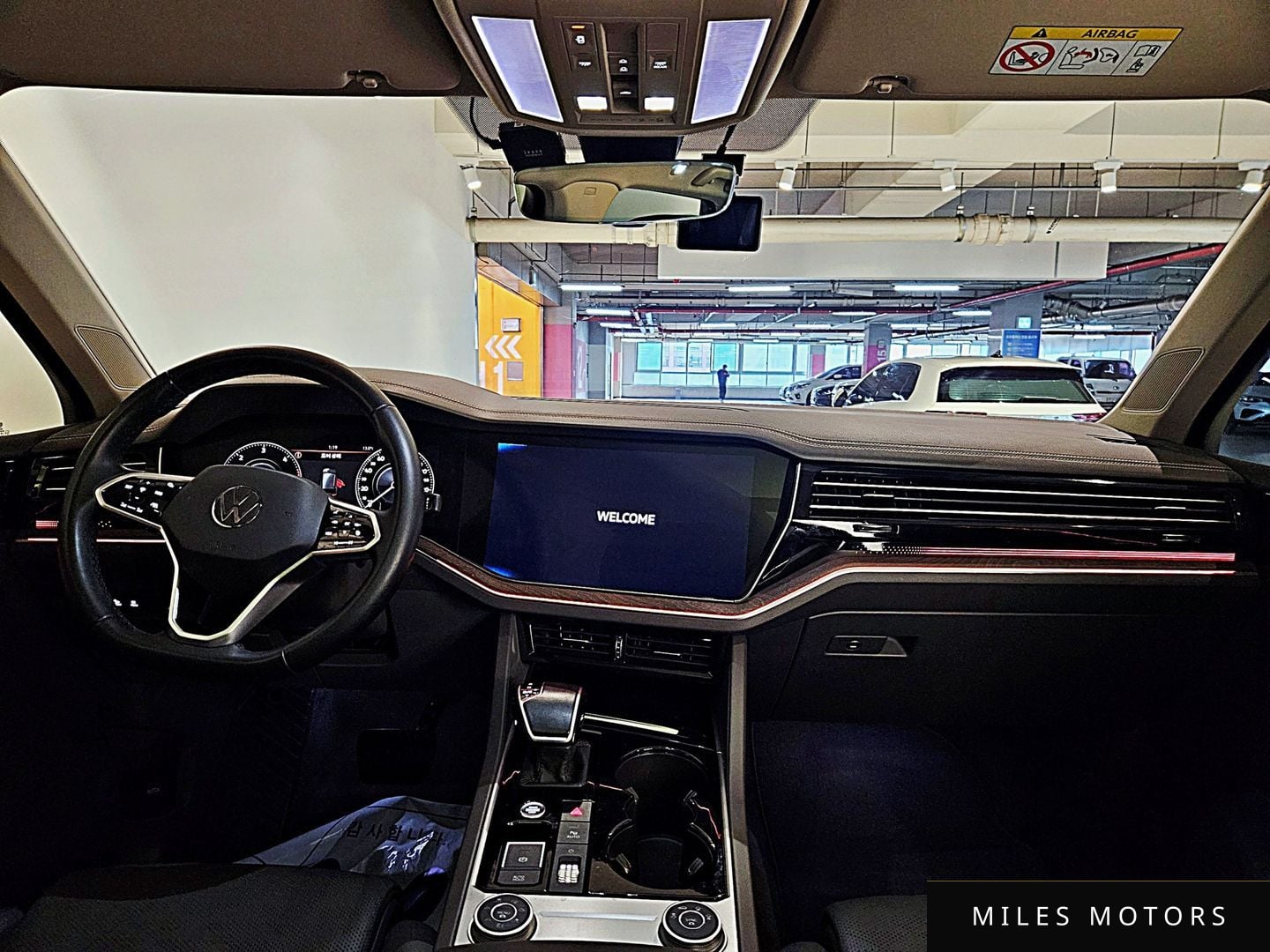 Volkswagen 투아렉 2023 — миниатюра 7