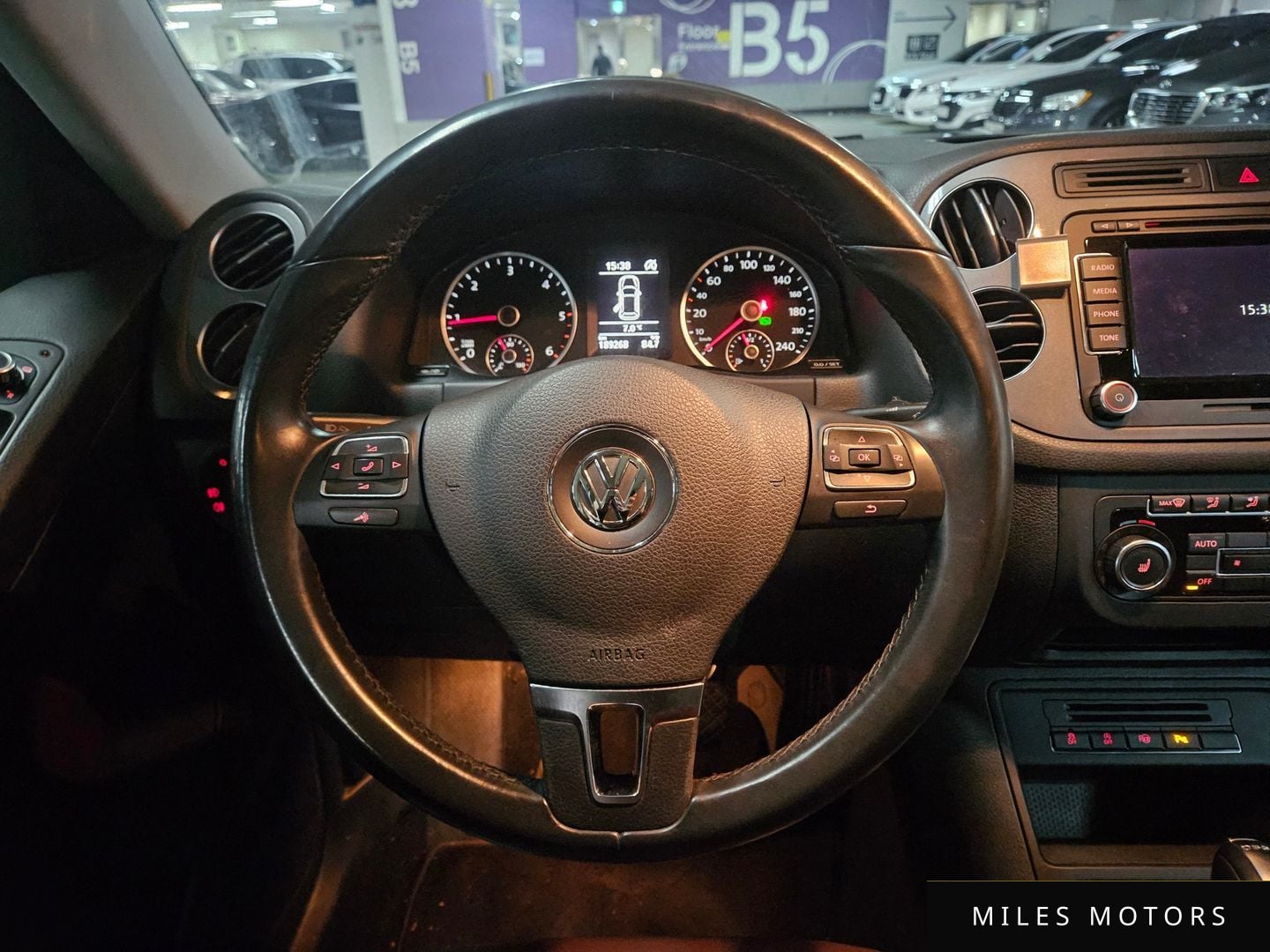 Volkswagen 티구안 2015 — миниатюра 13