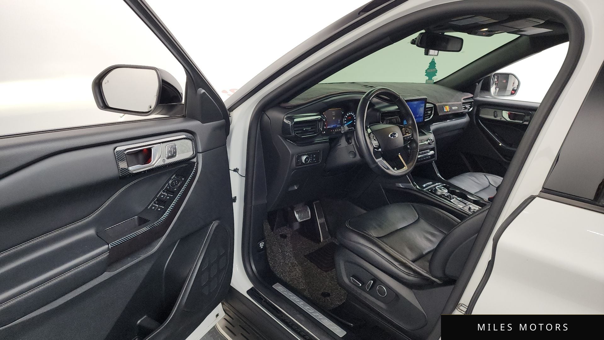 Ford Explorer 2020 — миниатюра 10