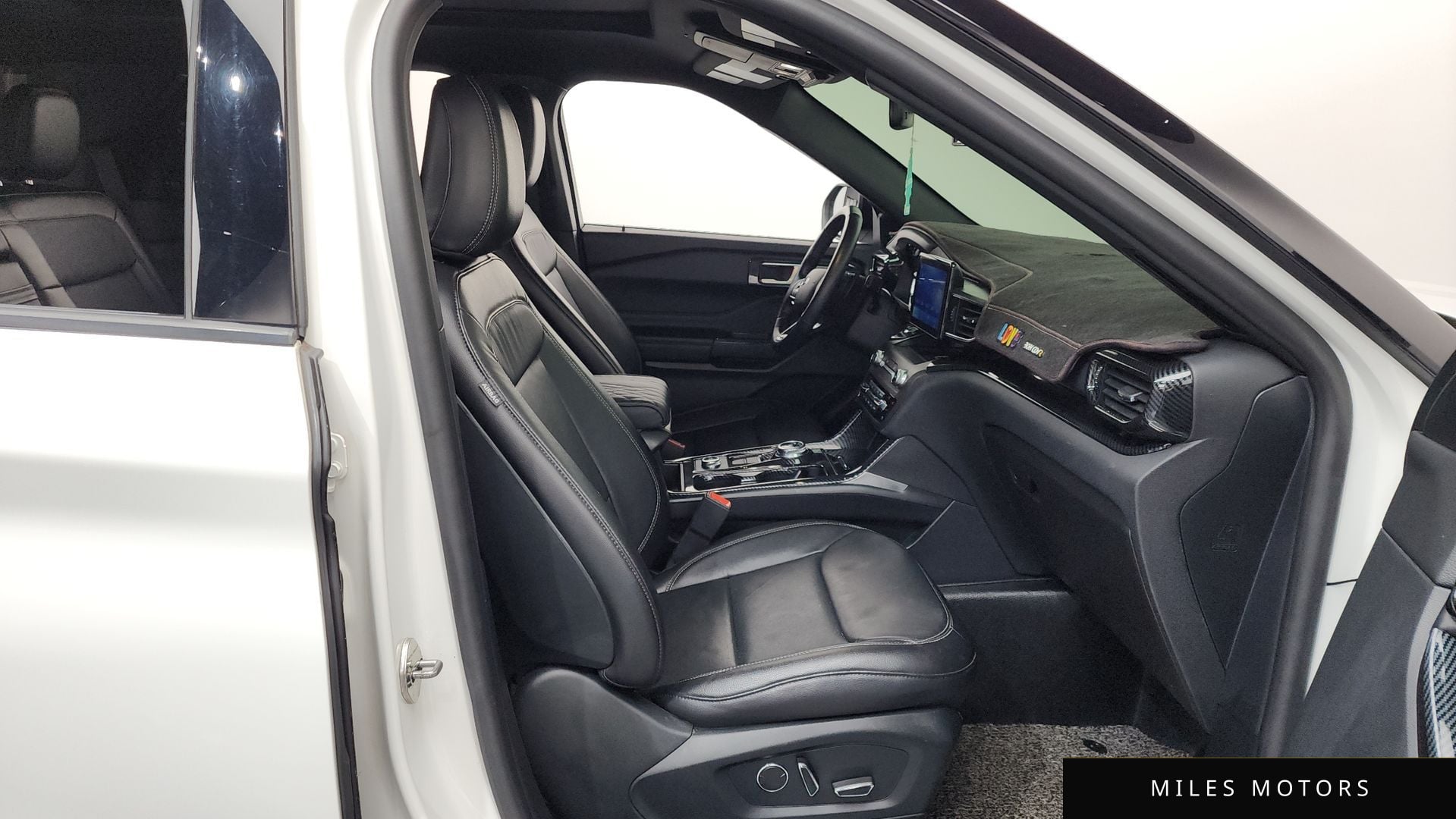 Ford Explorer 2020 — миниатюра 11