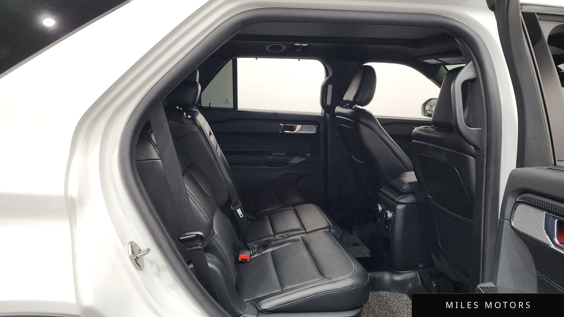 Ford Explorer 2020 — миниатюра 12