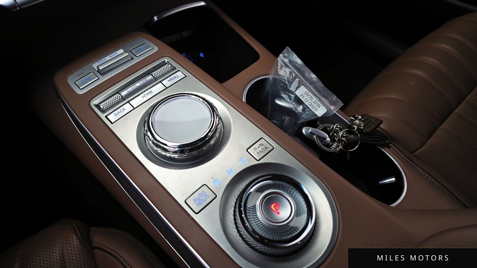 Genesis GV70 2022 — миниатюра 9