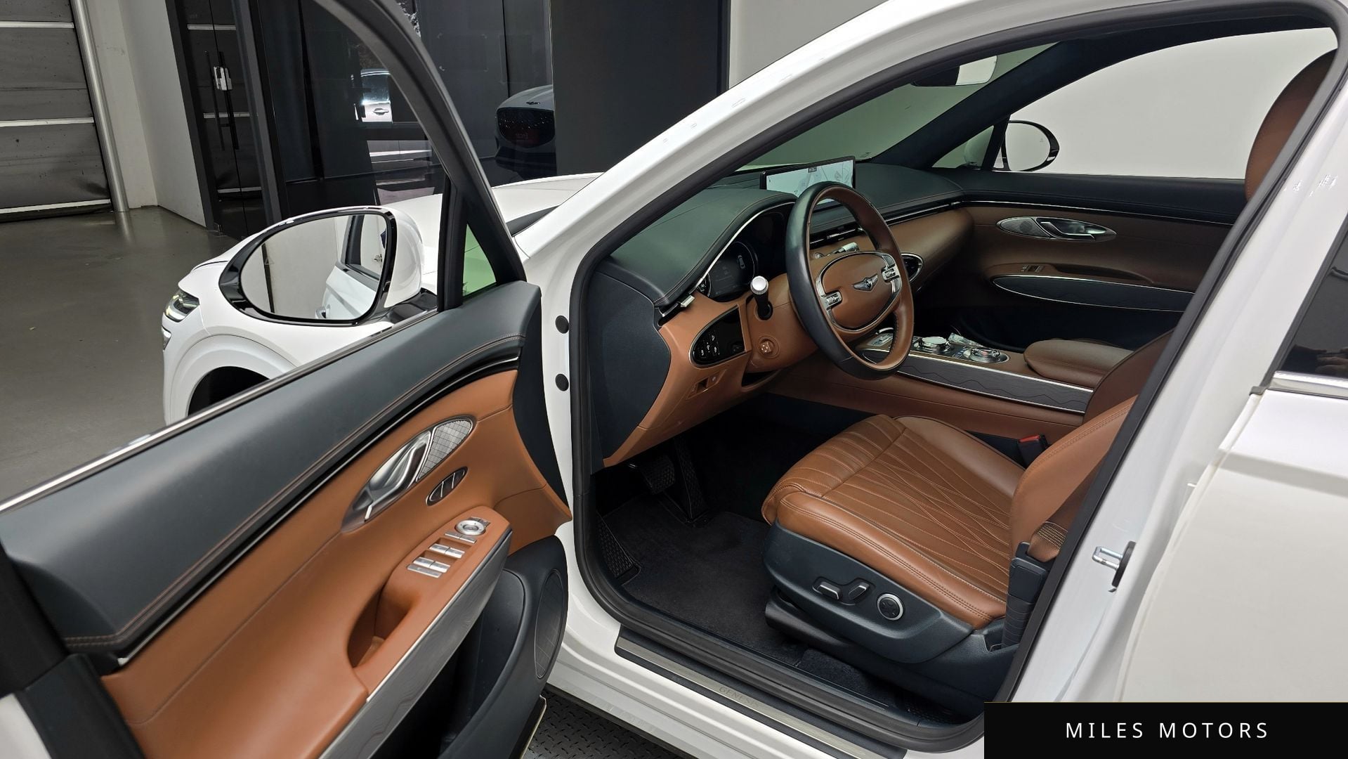 Genesis GV70 2022 — миниатюра 11
