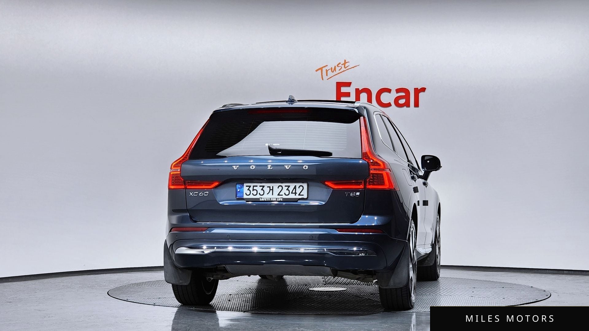 Volvo XC60 2025 — миниатюра 4