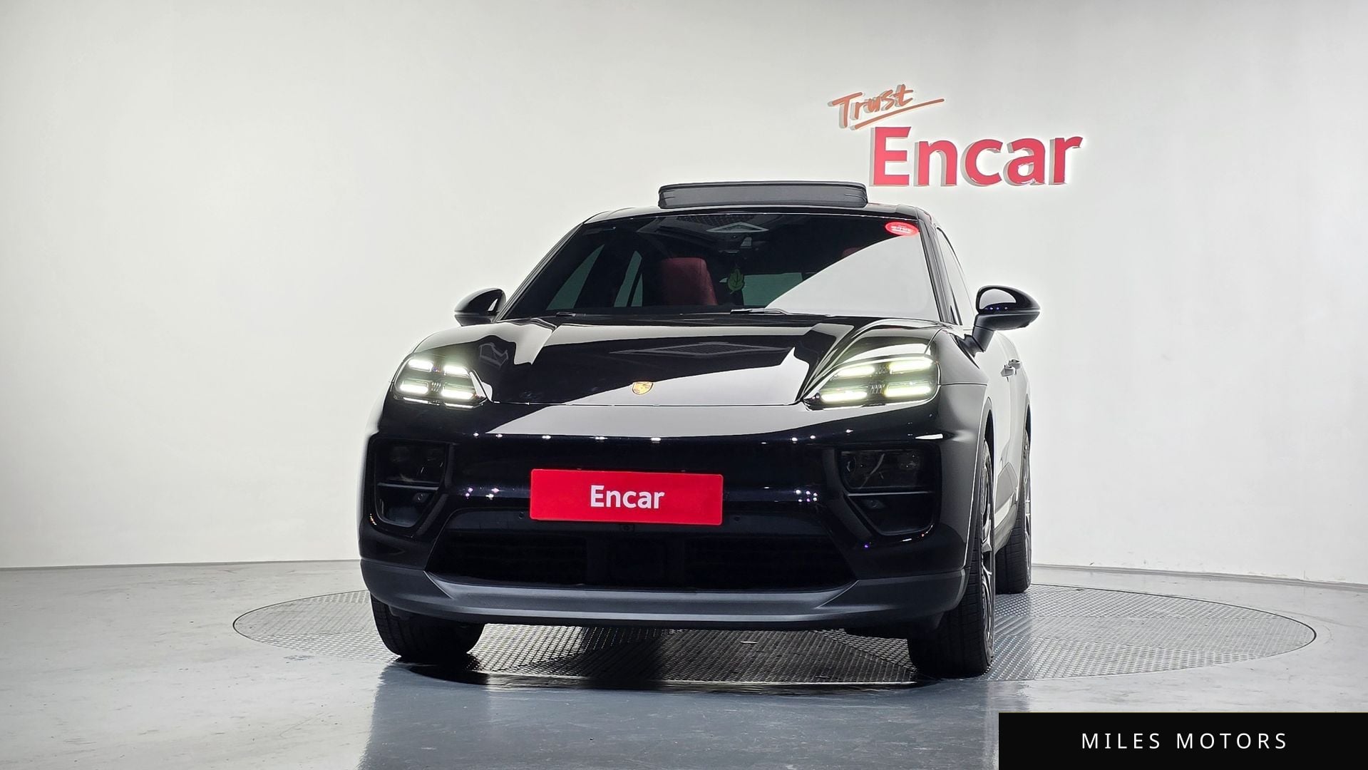 Porsche Macan 2025 — миниатюра 3