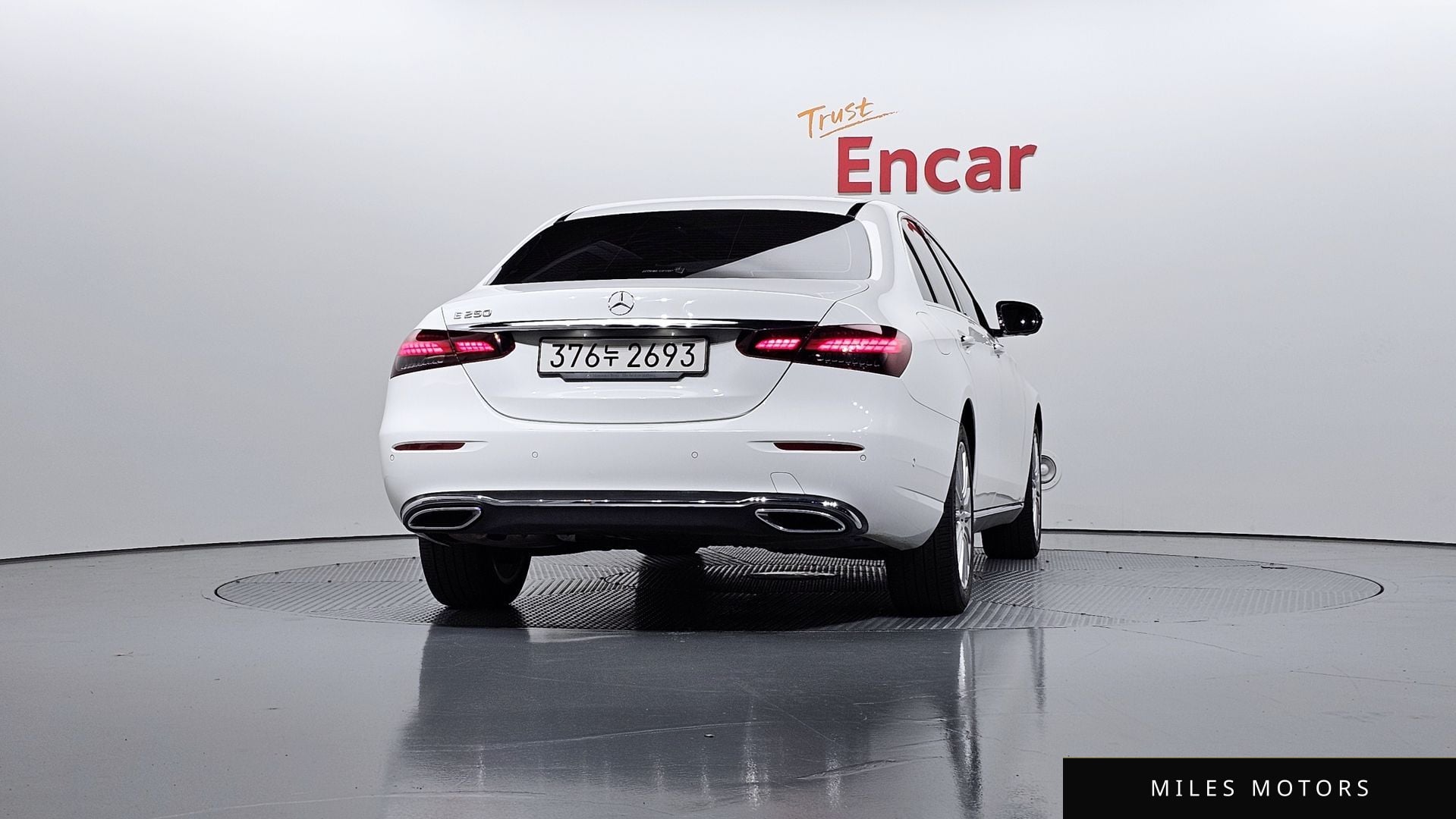 Mercedes-Benz E-Class W213 2022 — миниатюра 4
