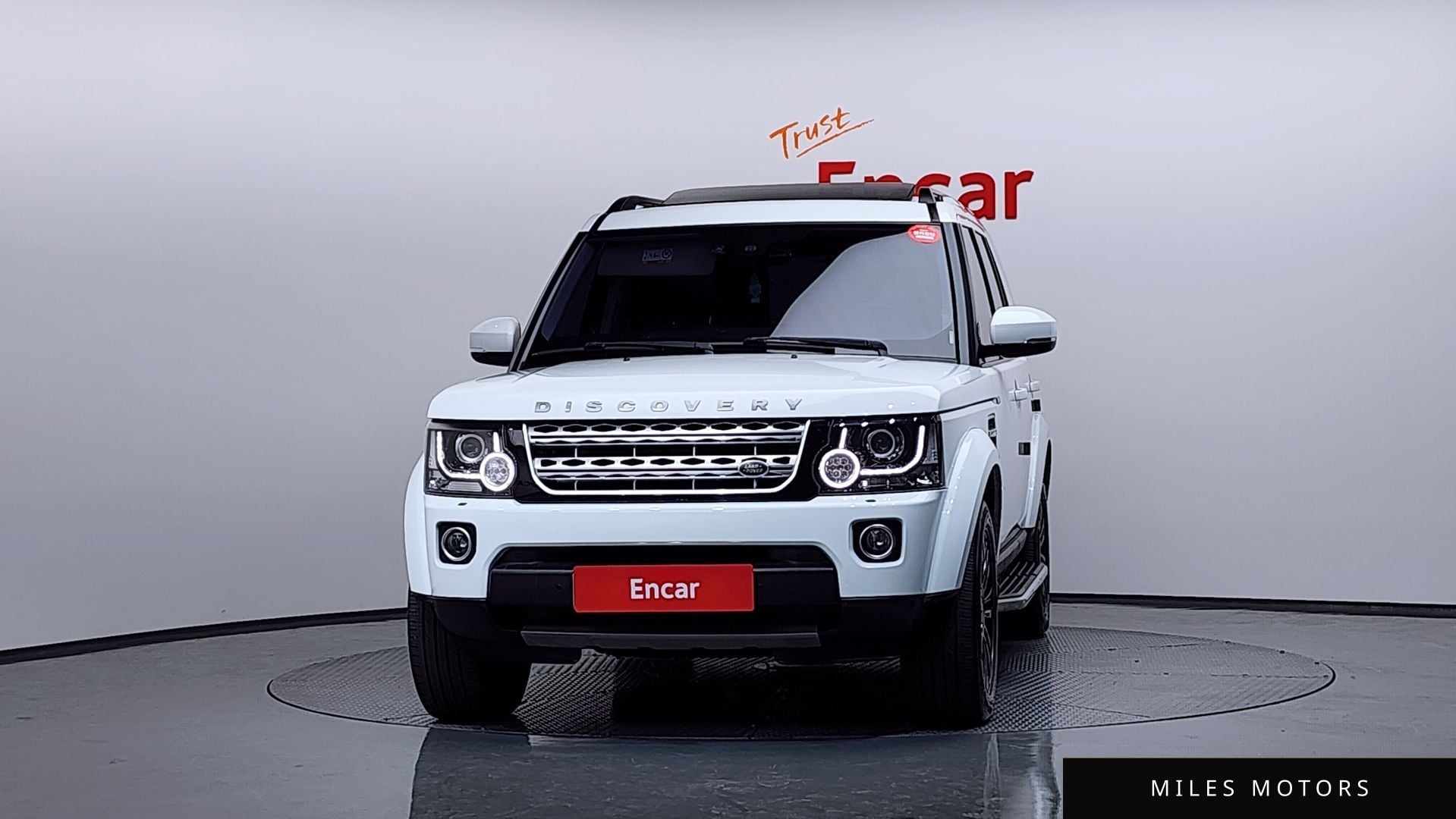 Land Rover Discovery 2016 — миниатюра 3