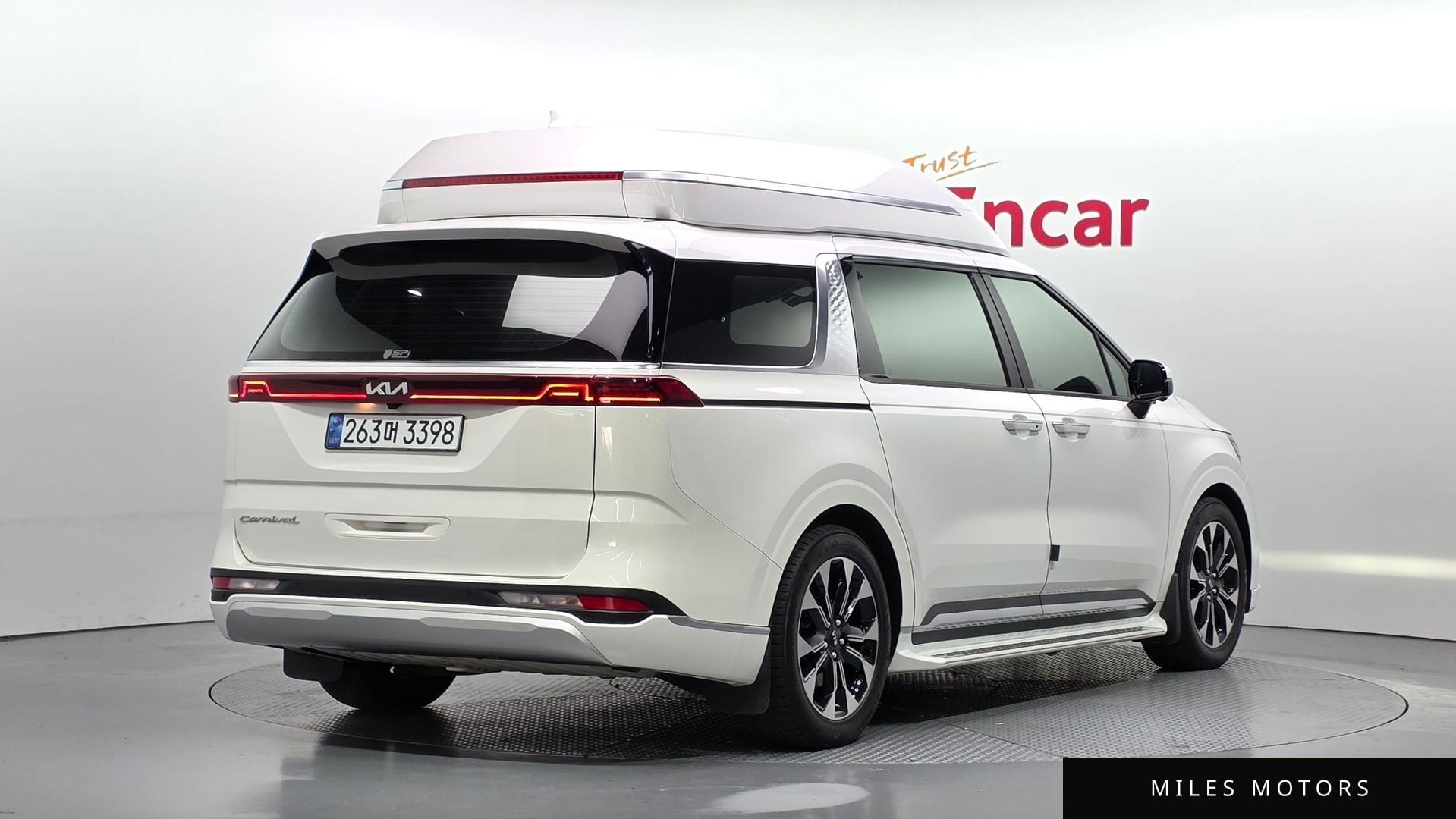 Kia Carnival 2021 — миниатюра 2