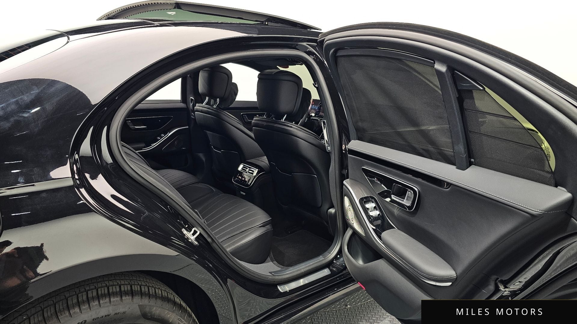 Mercedes-Benz S-Class W223 2025 — миниатюра 11