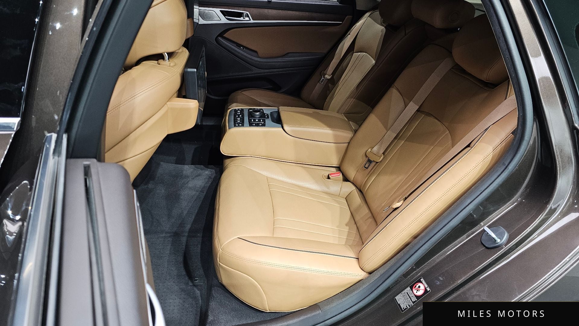 Genesis G80 2017 — миниатюра 12
