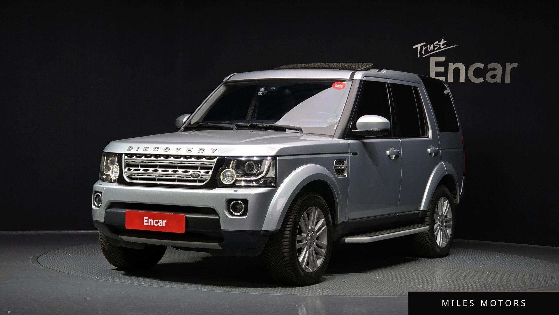 Land Rover Discovery 2014 — фото 1 из 12