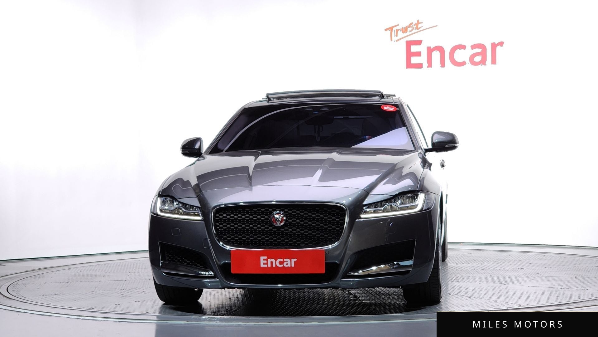 Jaguar XF (X260) 2019 — миниатюра 3