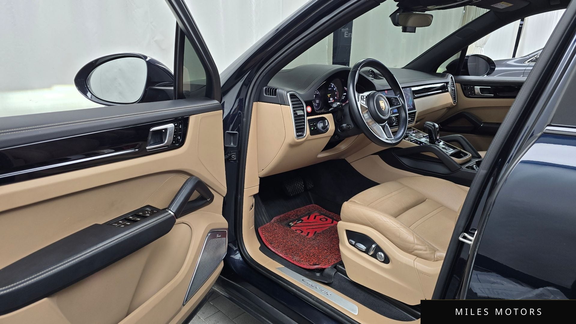 Porsche Cayenne 2020 — миниатюра 10