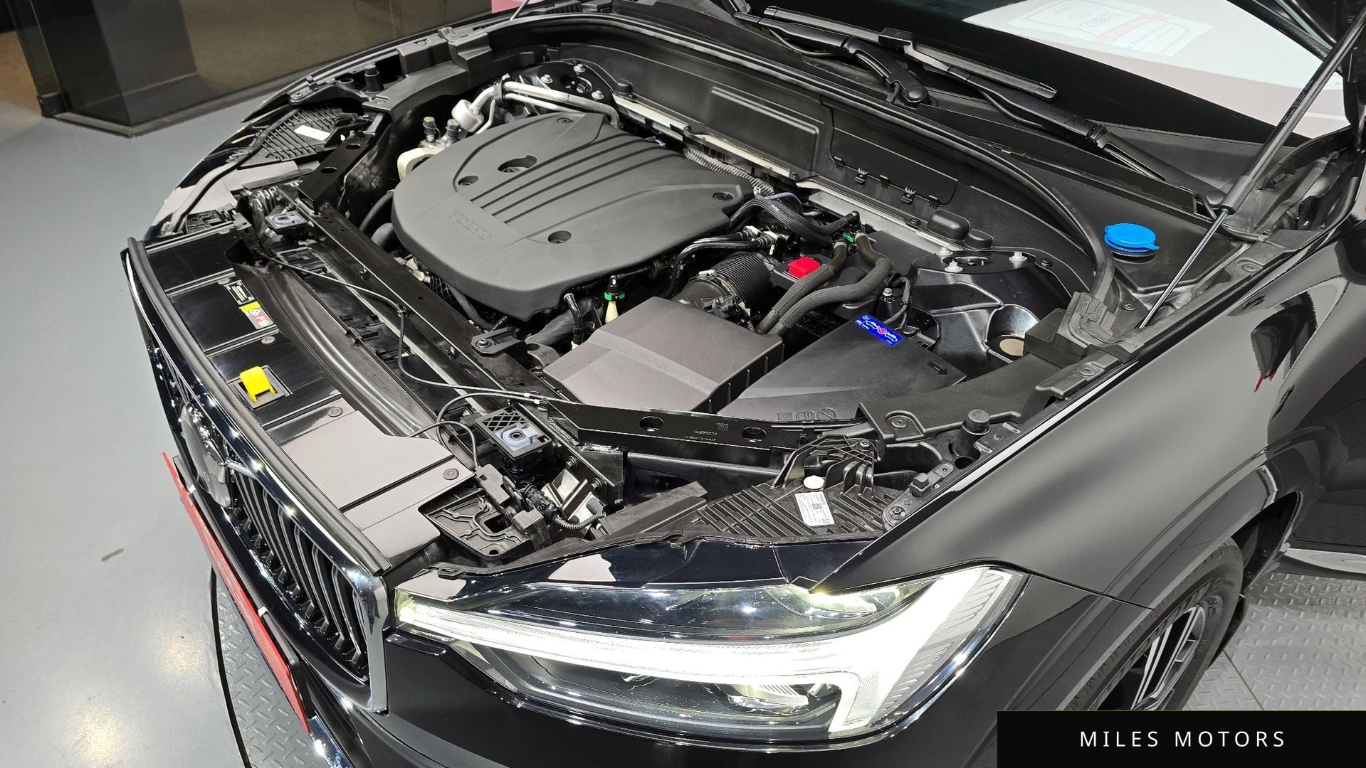 Volvo XC60 2022 — миниатюра 6