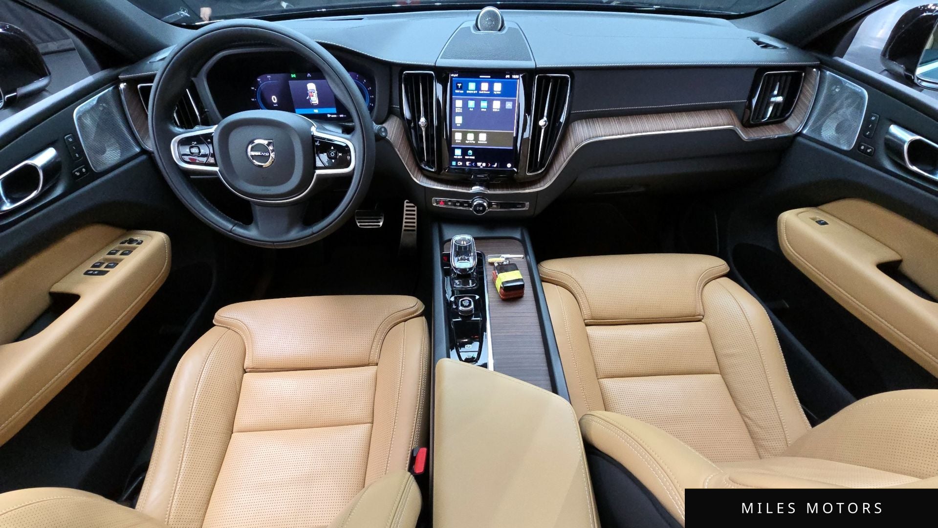 Volvo XC60 2022 — миниатюра 7