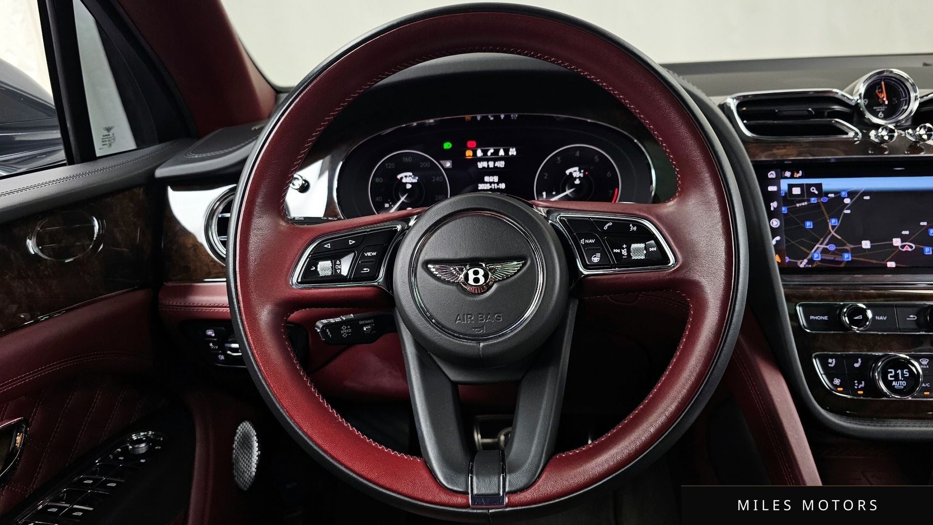 Bentley 벤테이가 2022 — миниатюра 13
