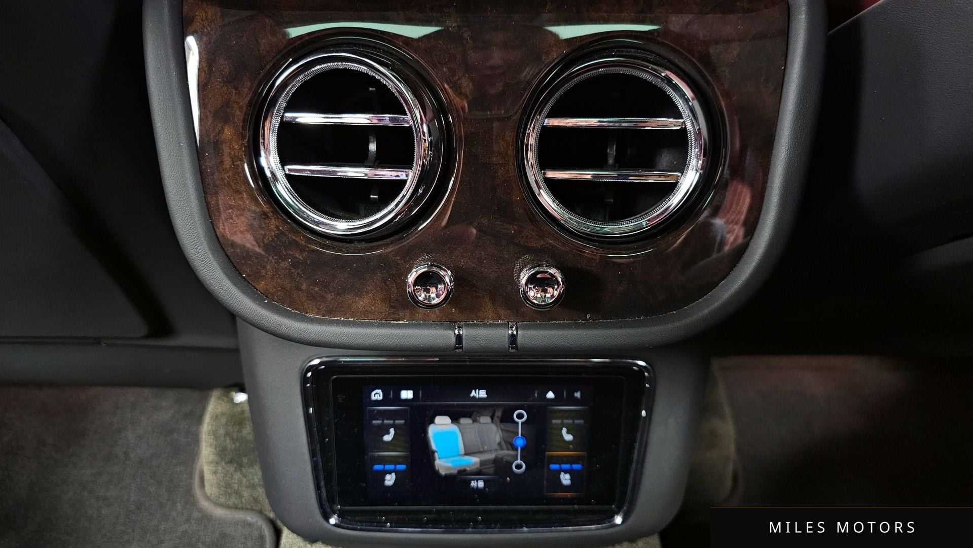 Bentley 벤테이가 2022 — миниатюра 18