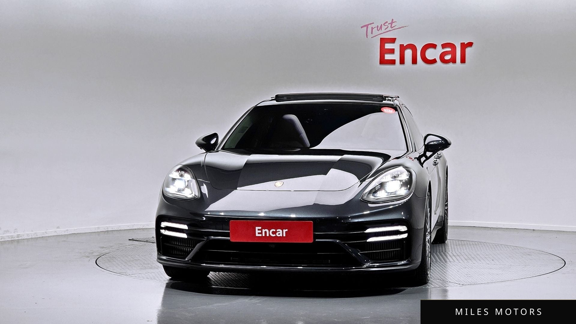 Porsche Panamera 2021 — миниатюра 3