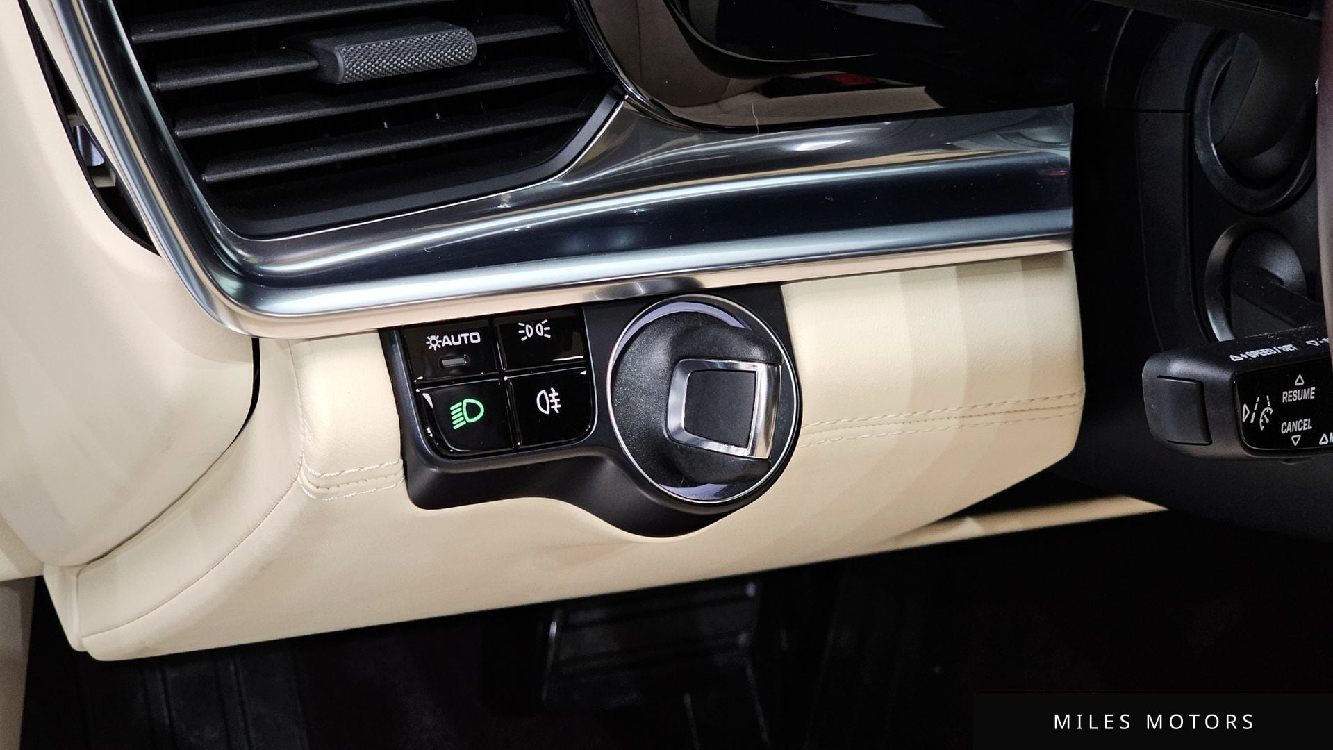 Porsche Panamera 2021 — миниатюра 14