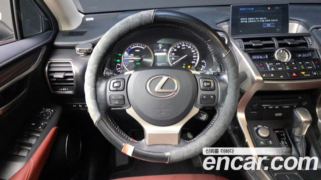 Лексус NX300h 2015 — миниатюра 13