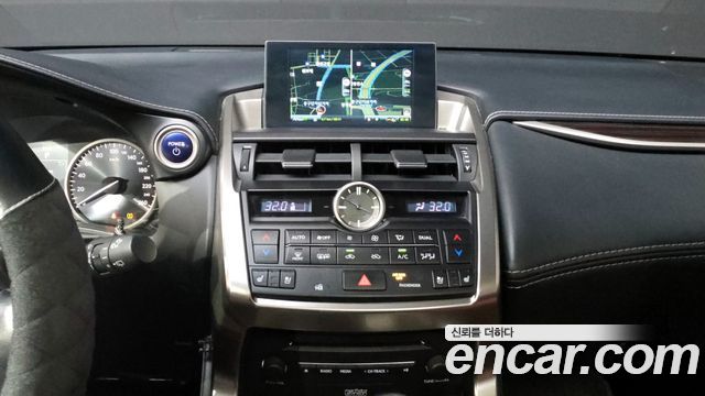 Лексус NX300h 2015 — миниатюра 14