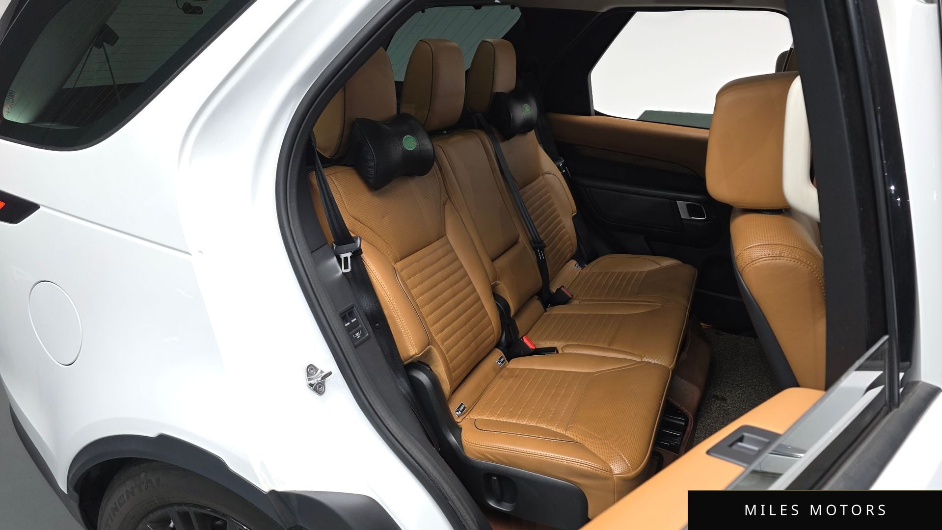 Land Rover Discovery 2017 — миниатюра 11