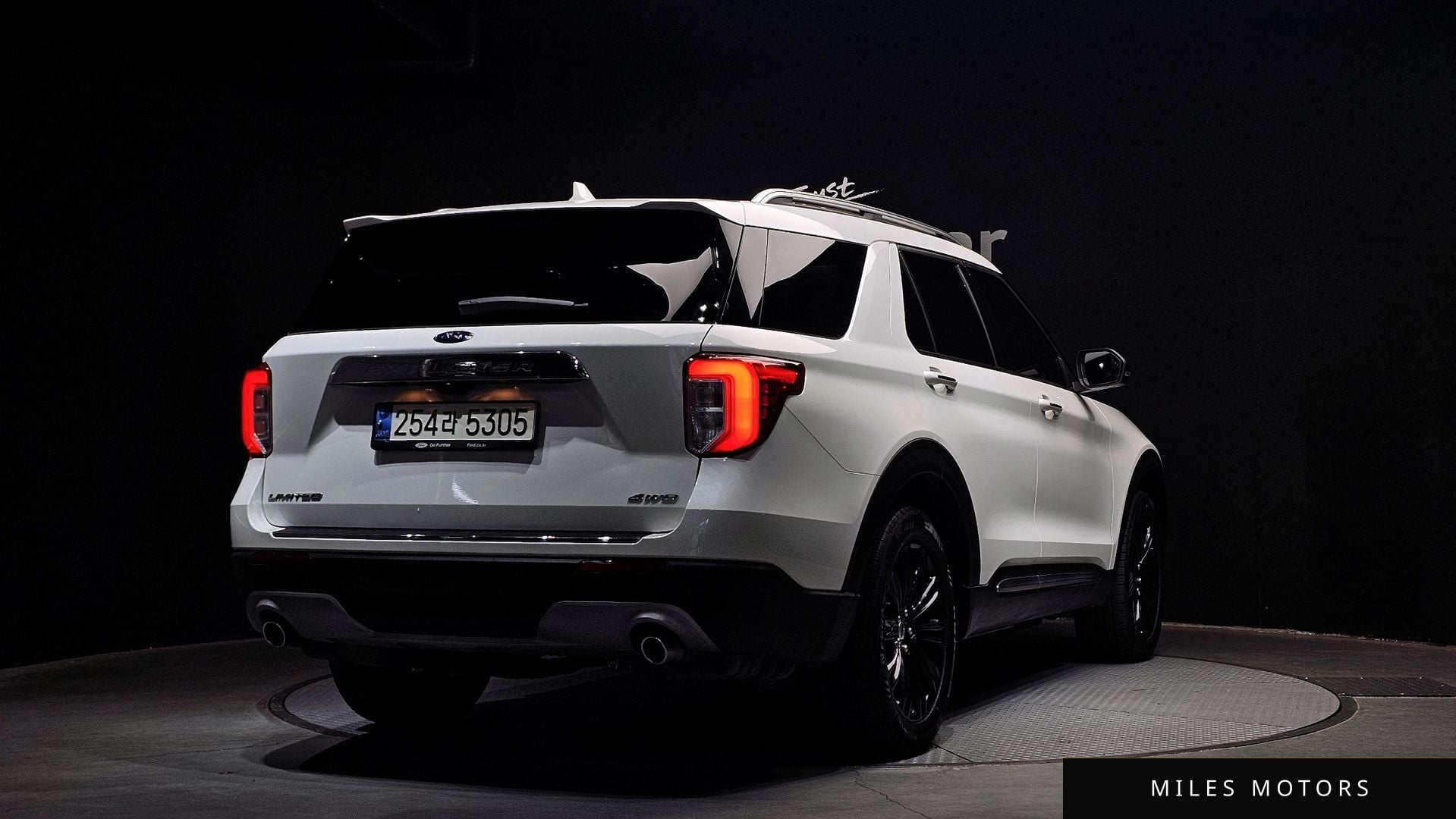 Ford Explorer 2021 — миниатюра 2