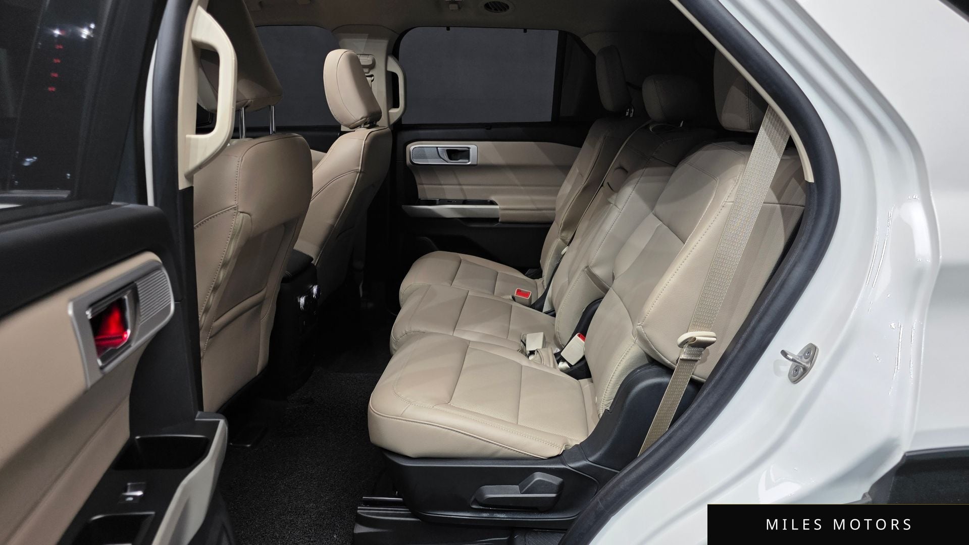 Ford Explorer 2021 — миниатюра 11