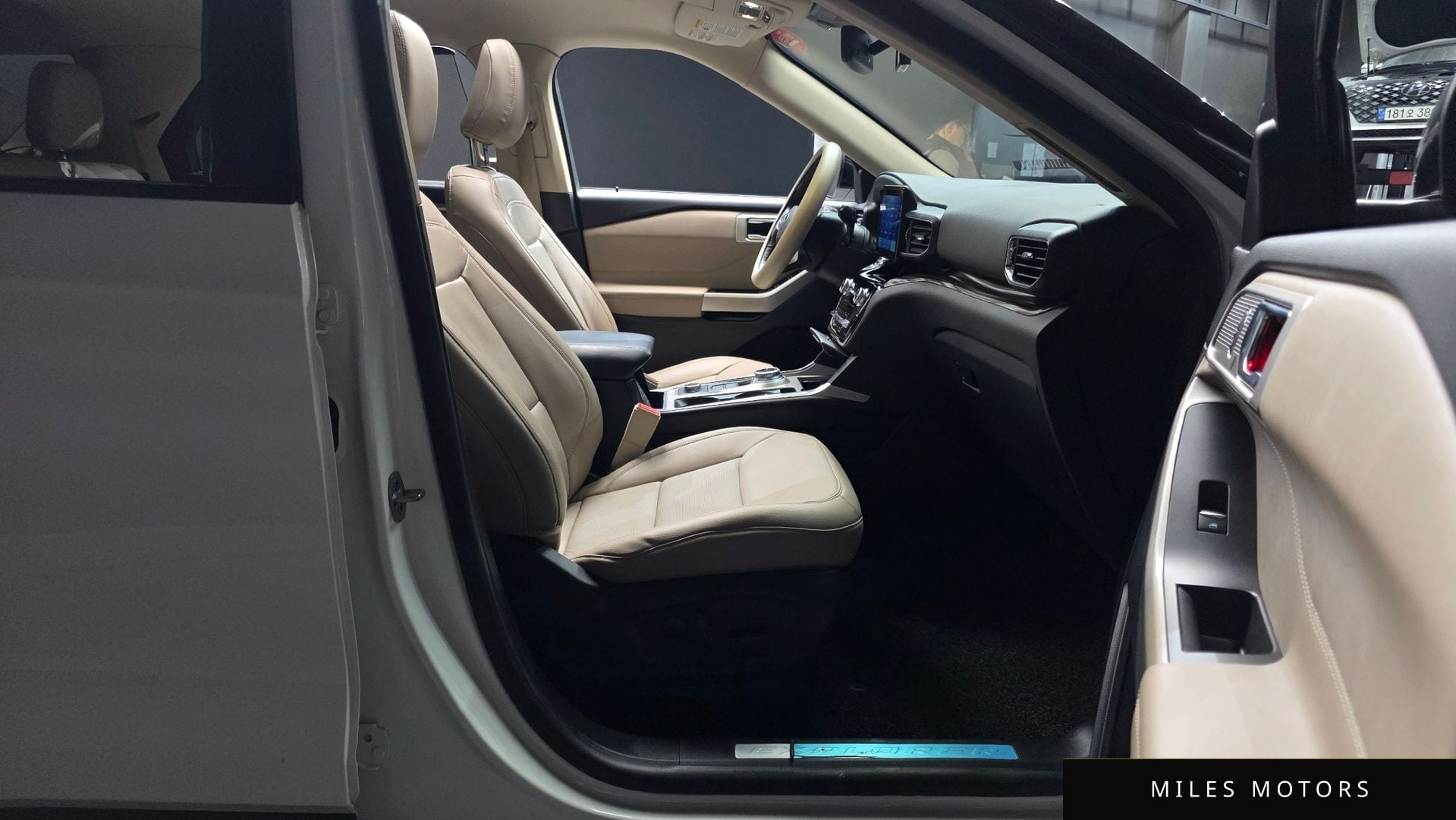 Ford Explorer 2021 — миниатюра 13