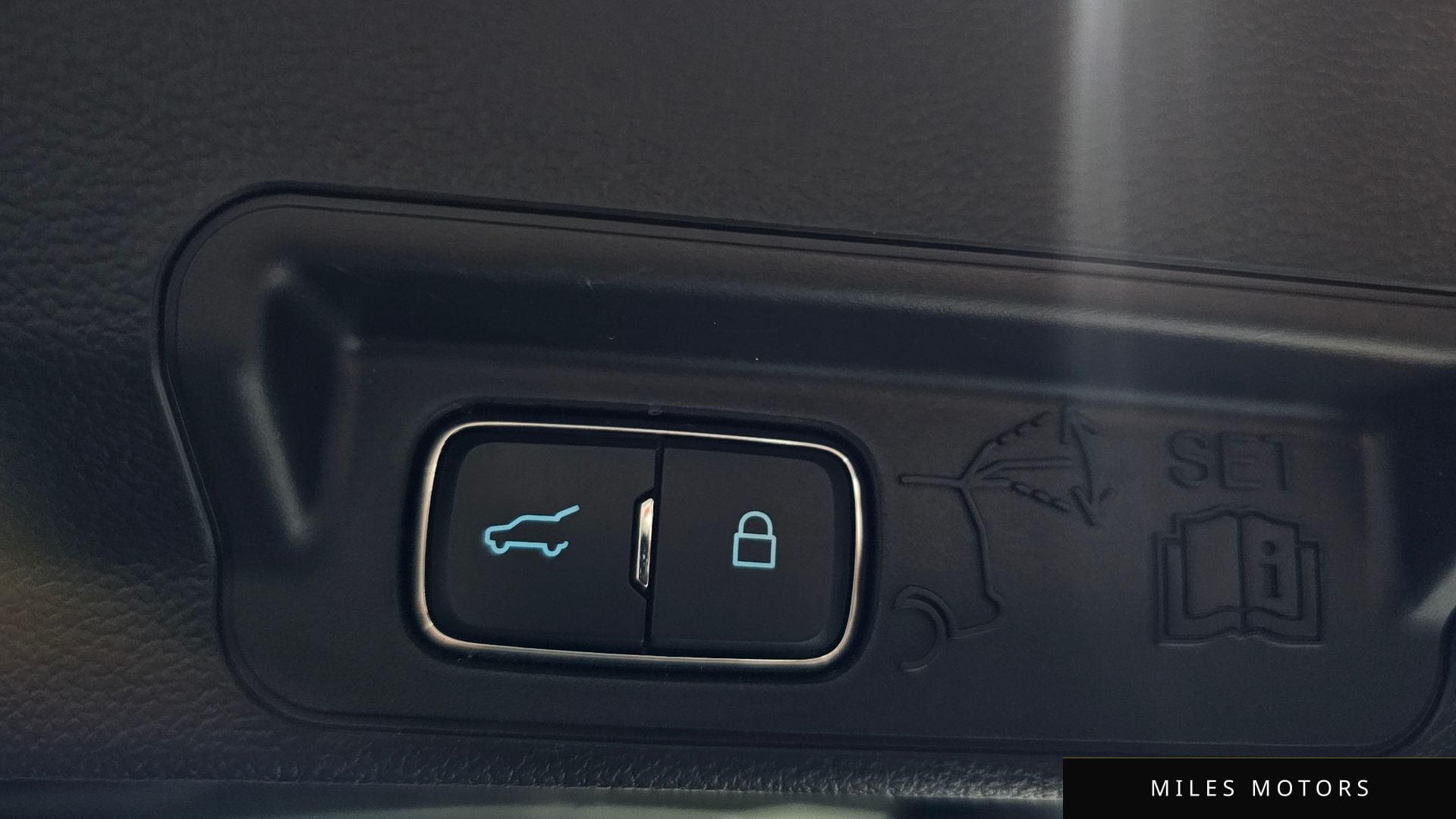 Ford Explorer 2021 — миниатюра 20