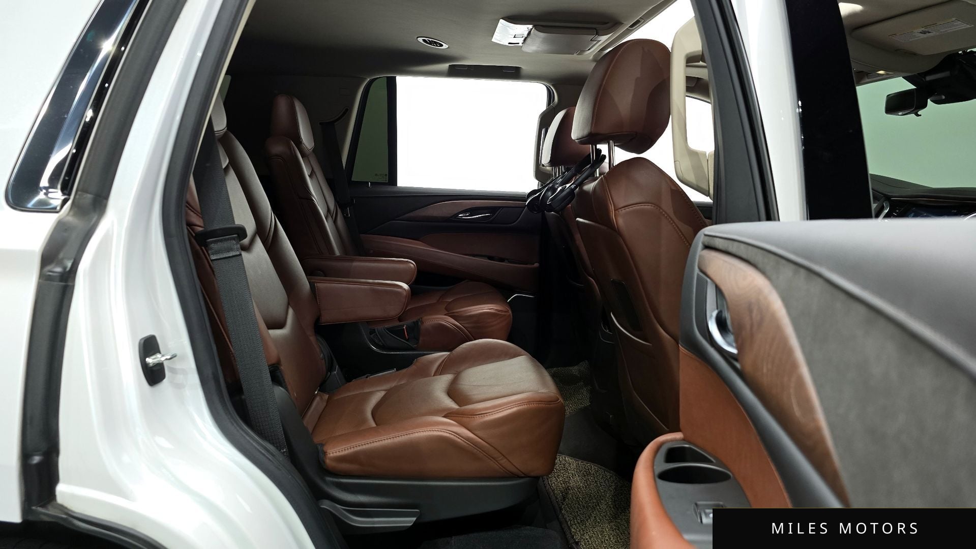 Cadillac Escalade 2020 — миниатюра 12
