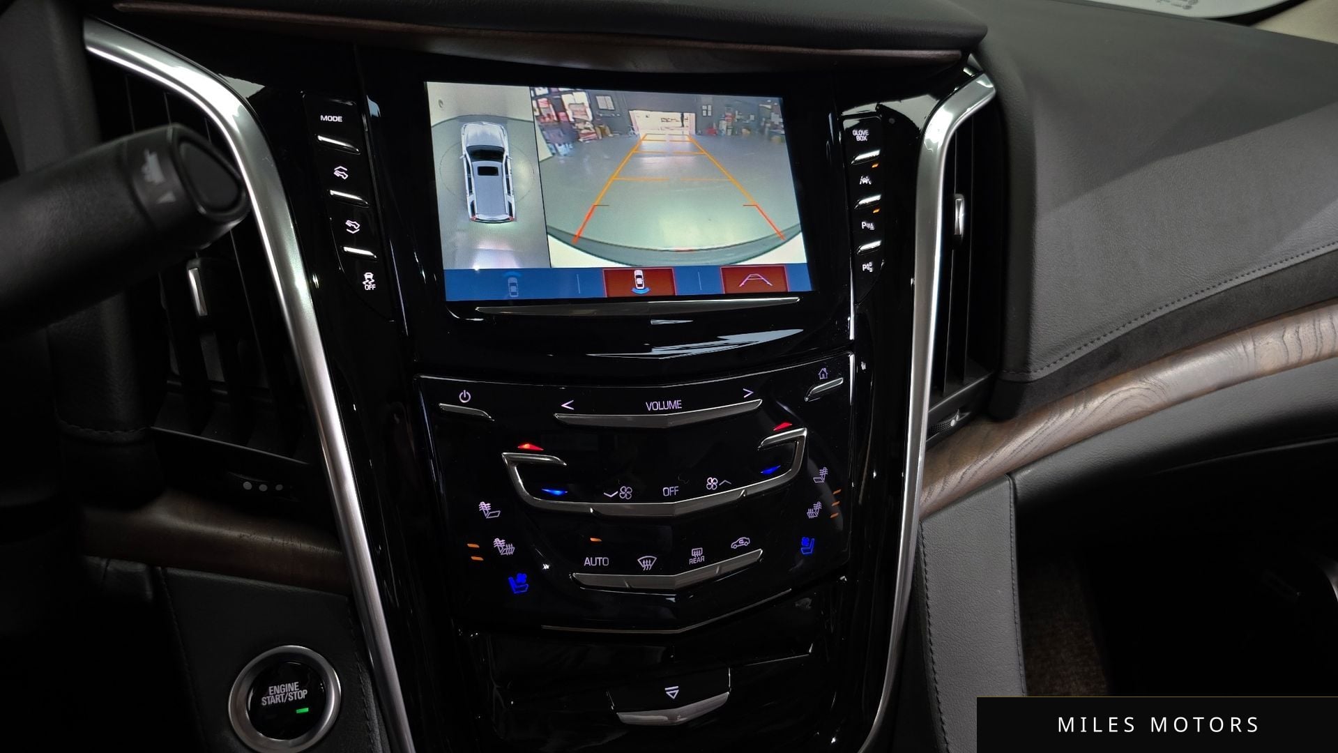 Cadillac Escalade 2020 — миниатюра 15