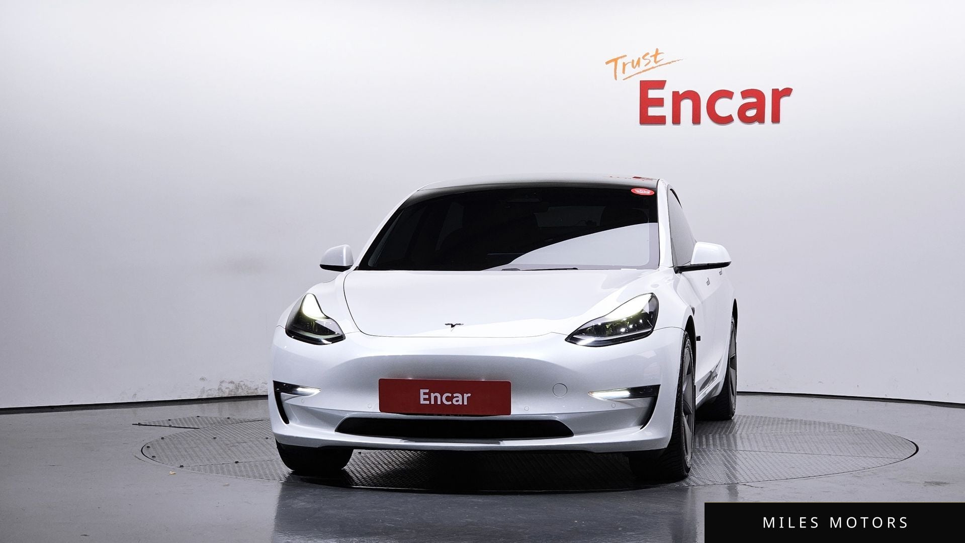 Tesla Model 3 2021 — миниатюра 3