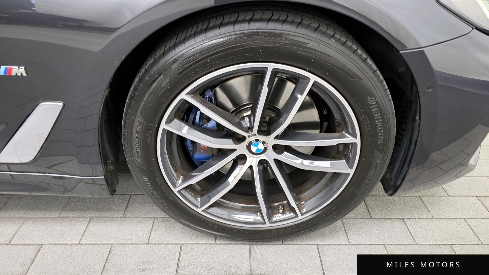 BMW 5 Series (G30) 2021 — миниатюра 5