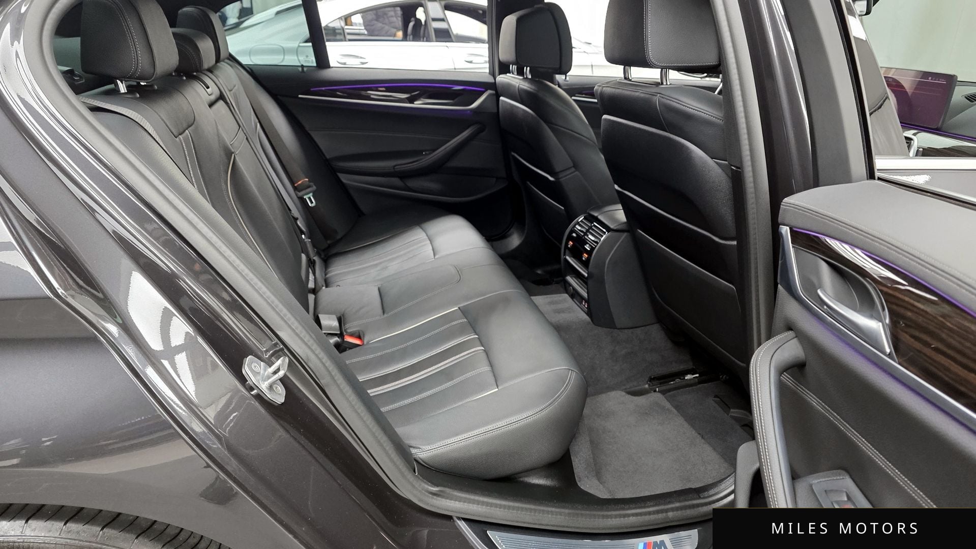BMW 5 Series (G30) 2021 — миниатюра 12