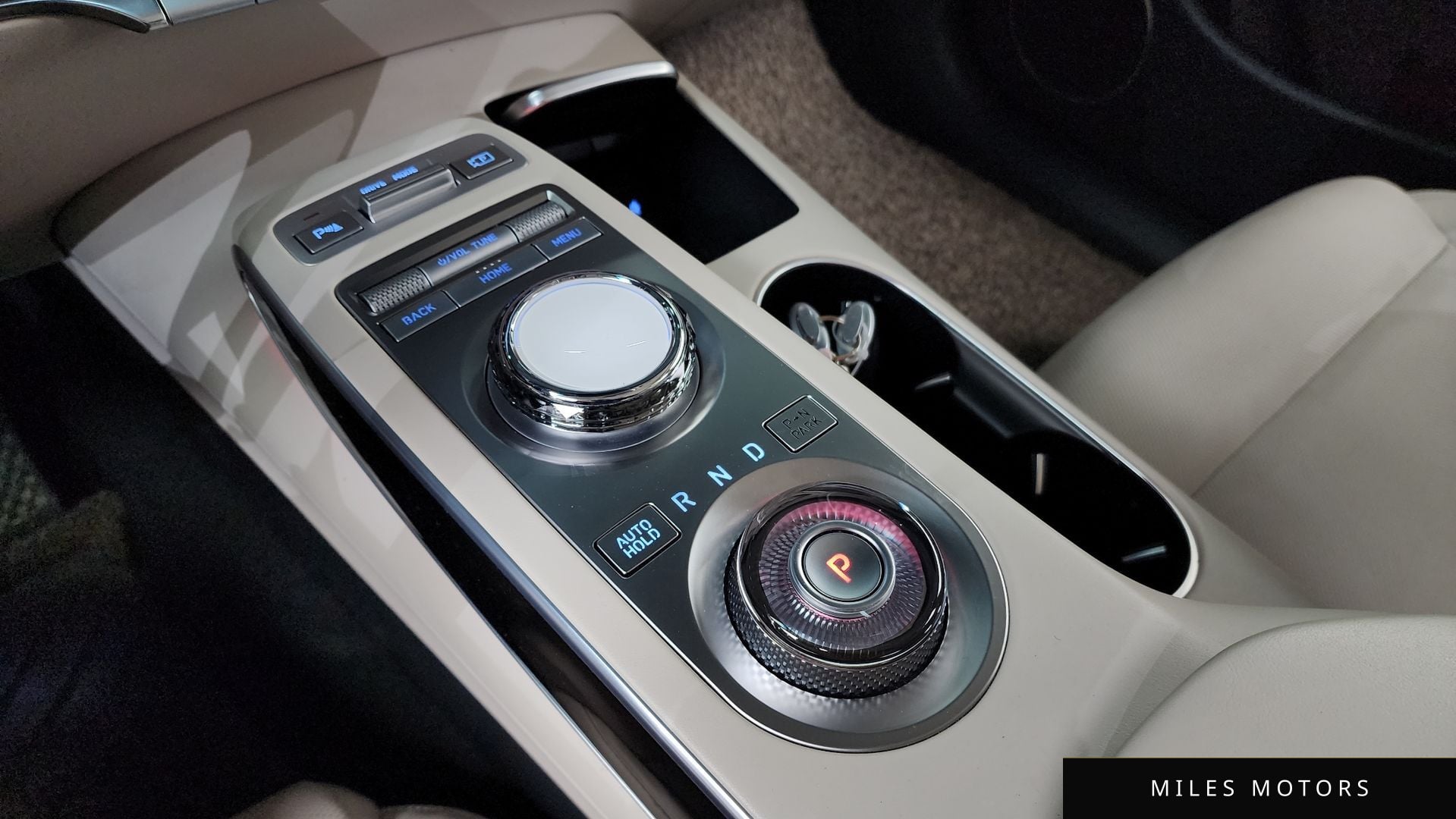 Genesis GV70 2022 — миниатюра 9