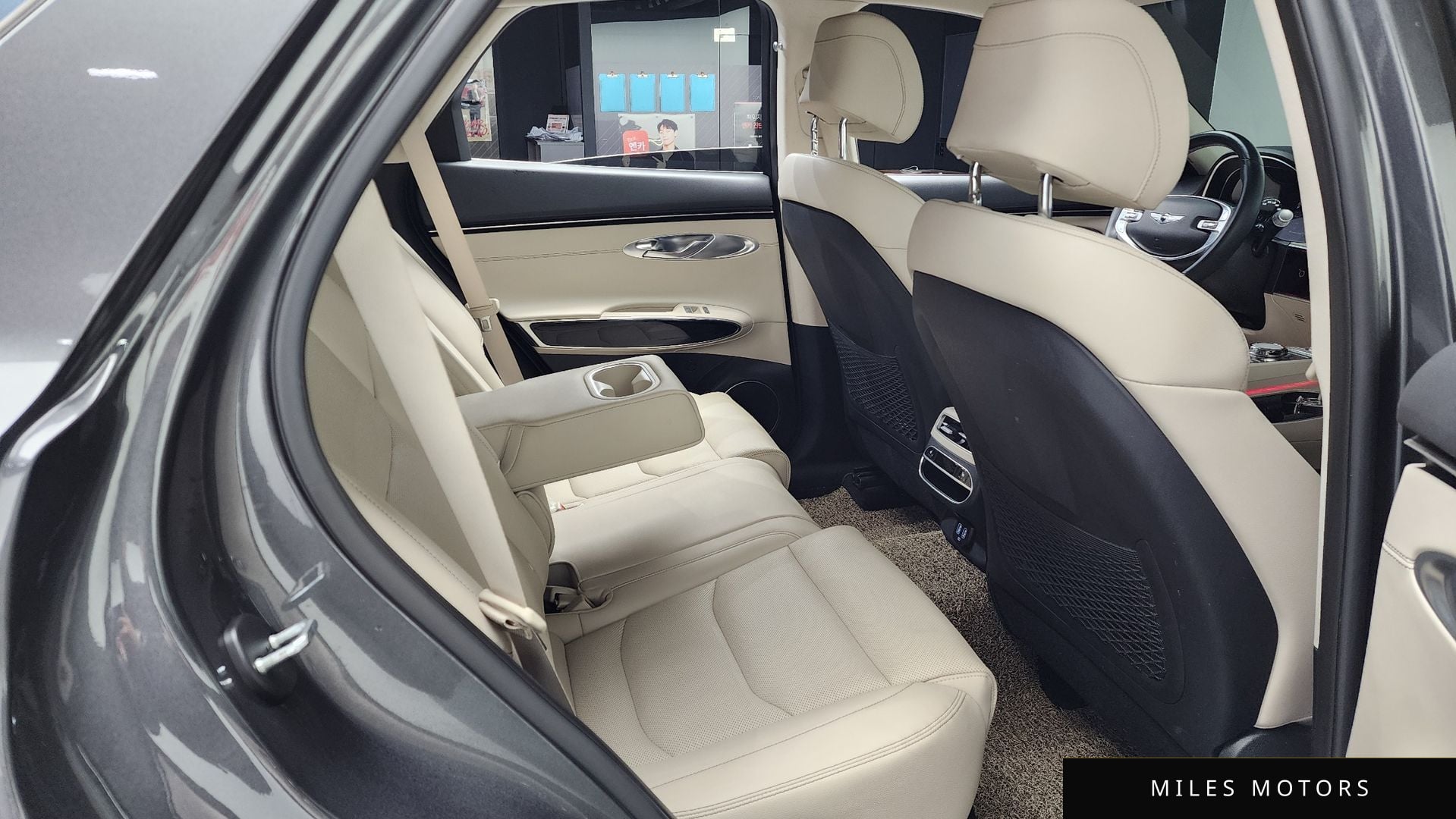 Genesis GV70 2022 — миниатюра 12